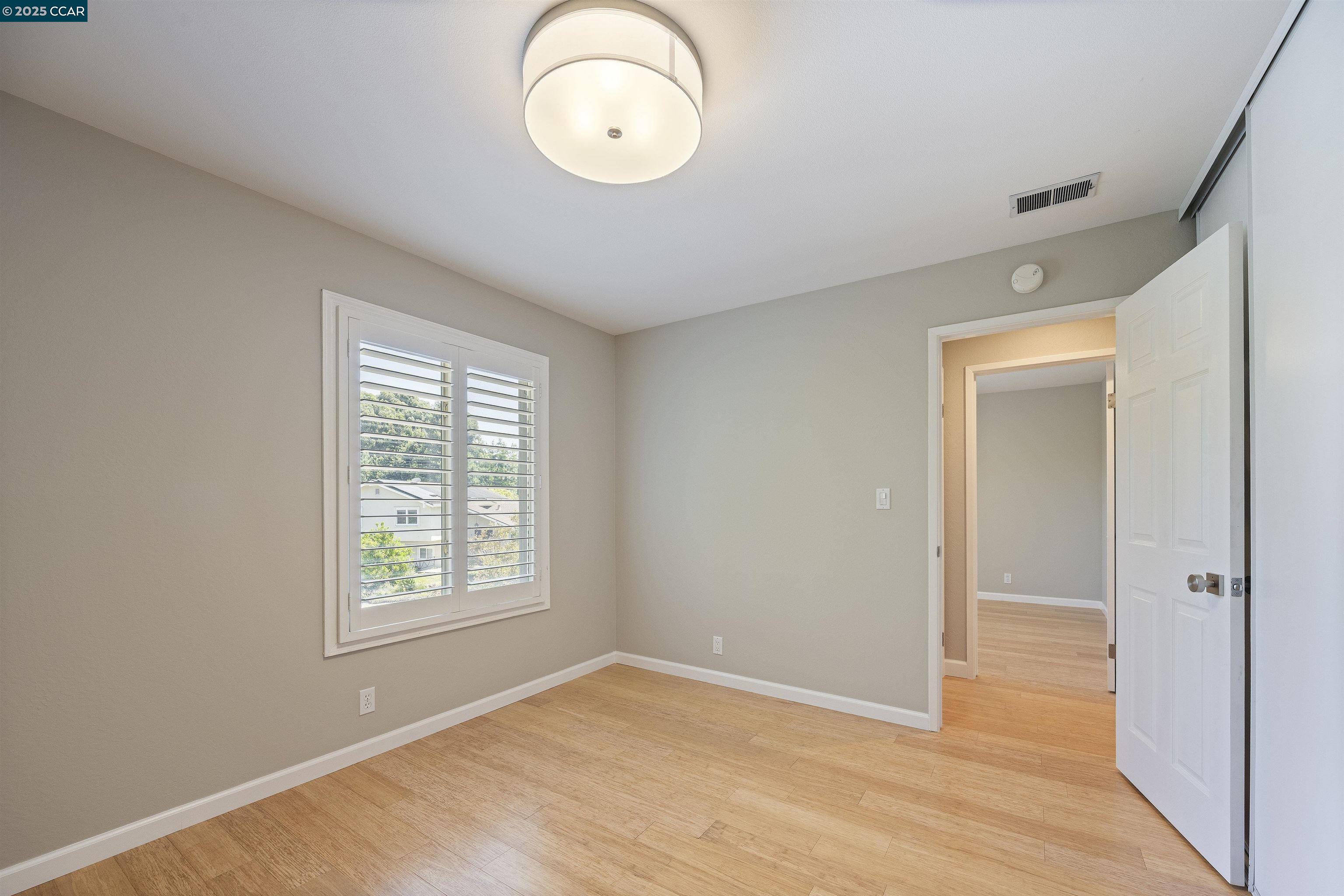 Detail Gallery Image 33 of 55 For 14 Dublin Ct, Pleasant Hill,  CA 94523 - 4 Beds | 2/1 Baths