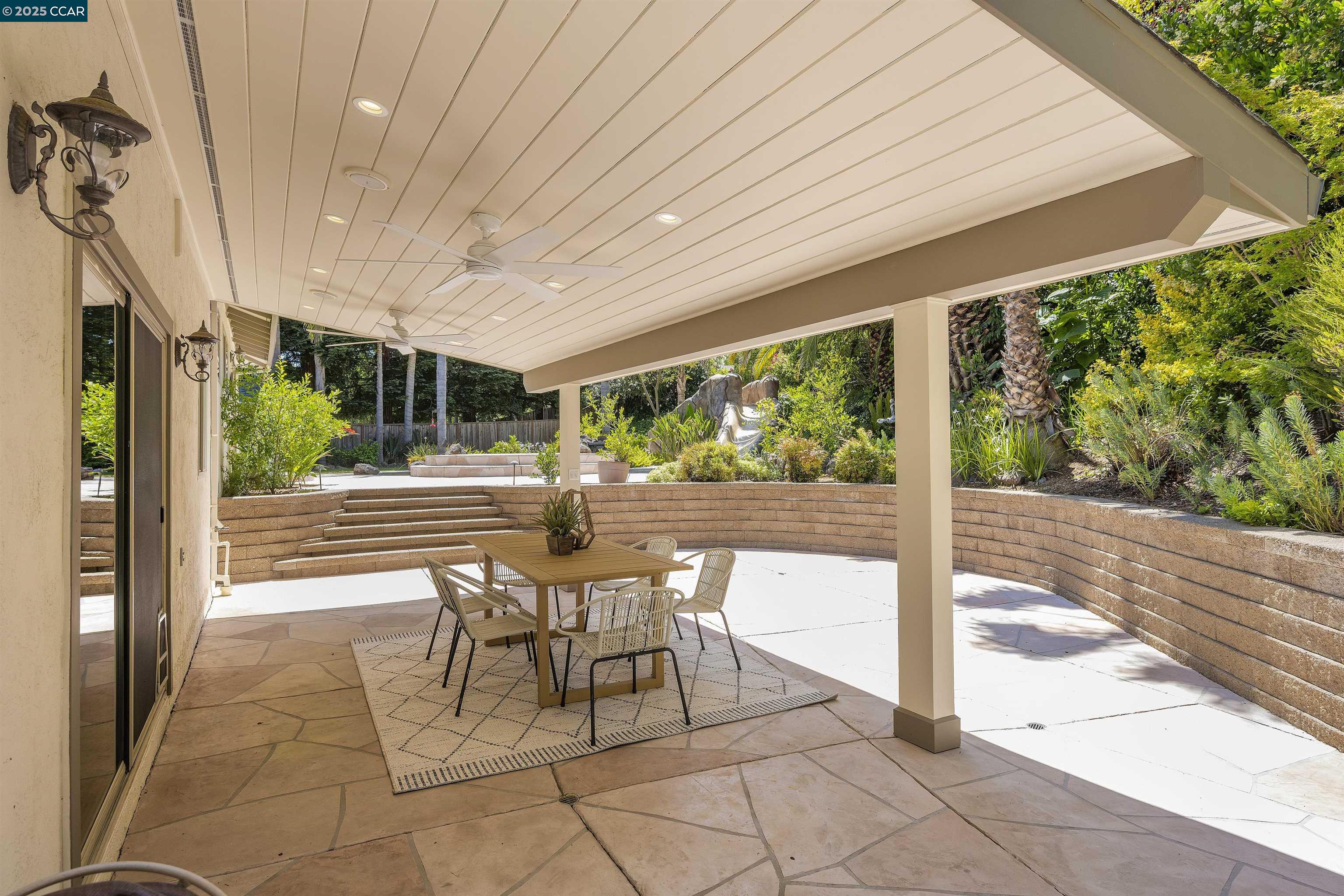 Detail Gallery Image 37 of 55 For 14 Dublin Ct, Pleasant Hill,  CA 94523 - 4 Beds | 2/1 Baths