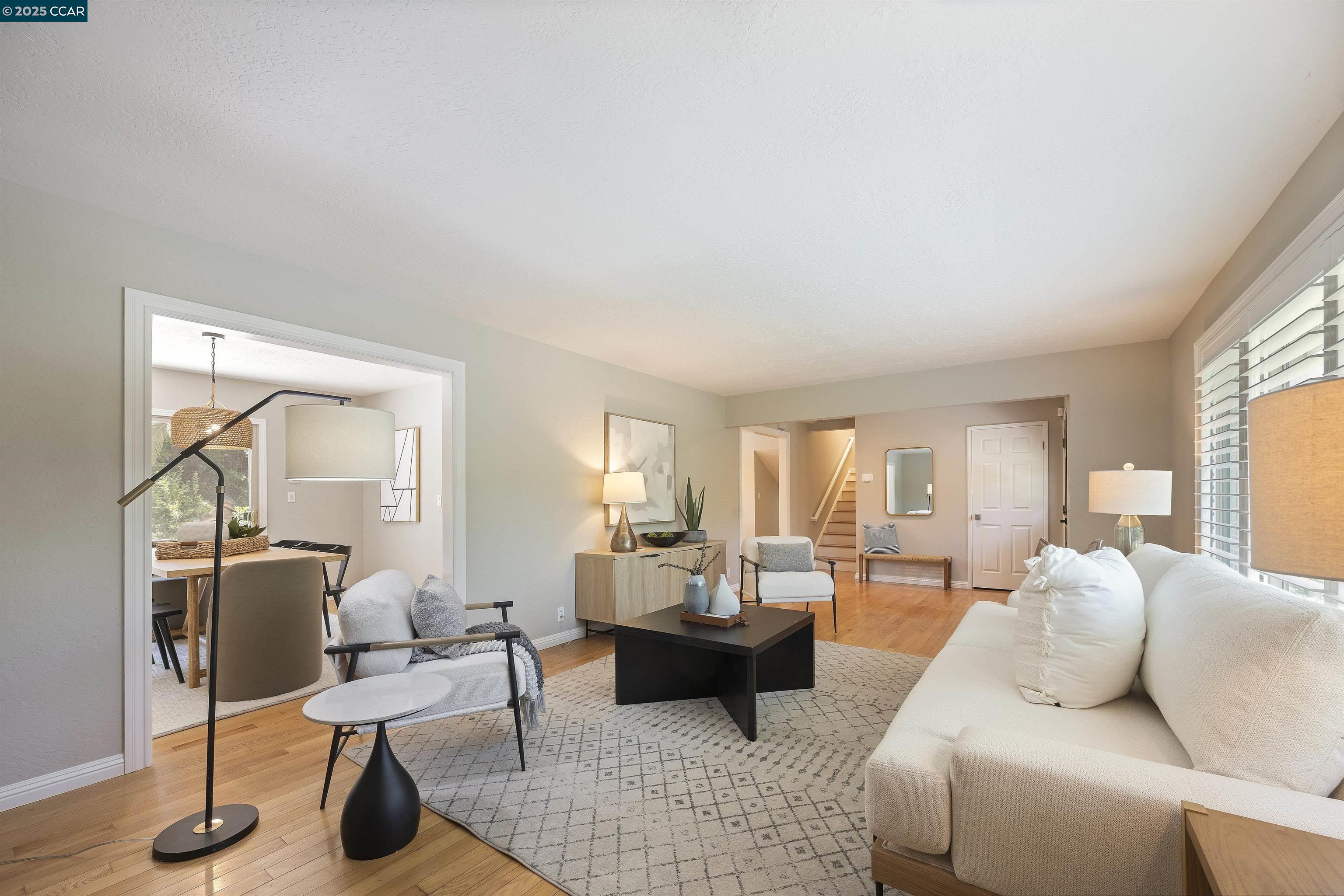 Detail Gallery Image 5 of 55 For 14 Dublin Ct, Pleasant Hill,  CA 94523 - 4 Beds | 2/1 Baths