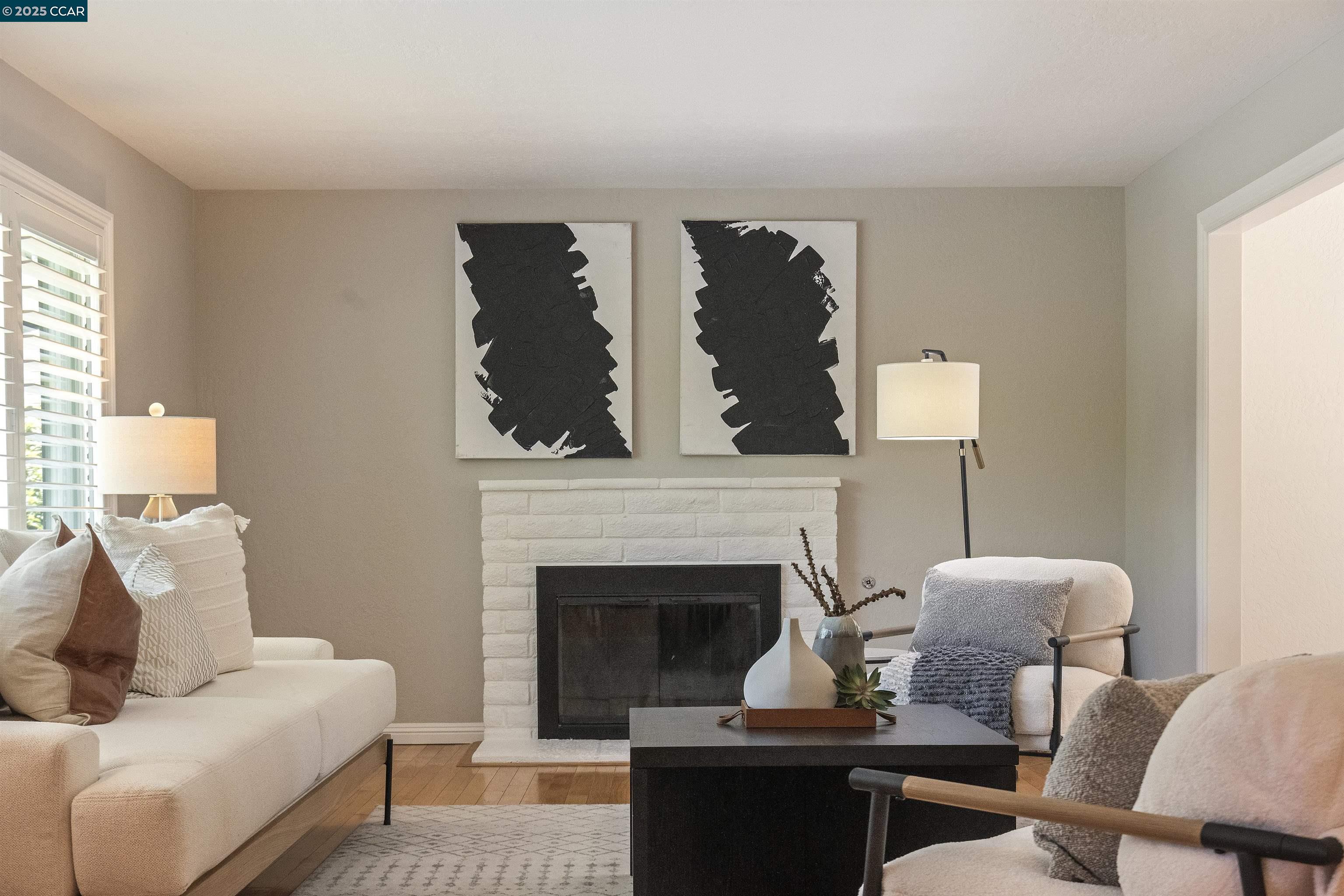 Detail Gallery Image 6 of 55 For 14 Dublin Ct, Pleasant Hill,  CA 94523 - 4 Beds | 2/1 Baths