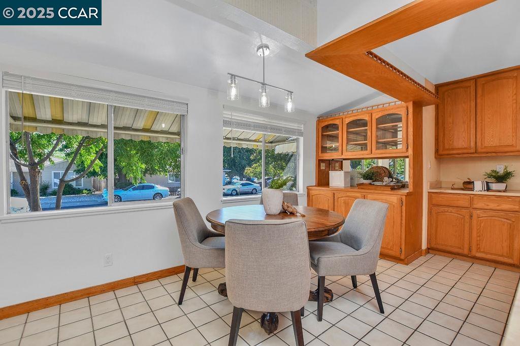 Detail Gallery Image 11 of 31 For 80 Water Street, Bay Point,  CA 94565 - 4 Beds | 2 Baths