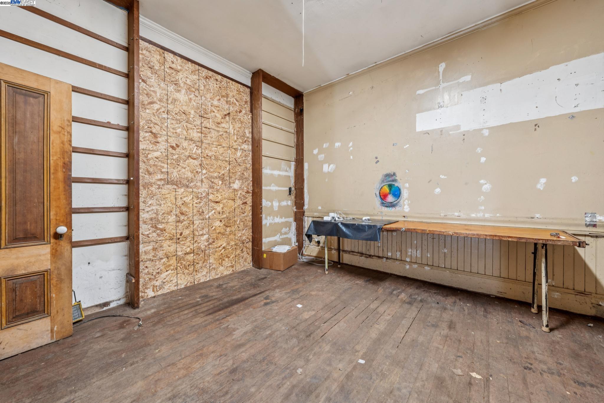 Detail Gallery Image 13 of 43 For 2340 13th Ave, Oakland,  CA 94606 - 2 Beds | 2 Baths