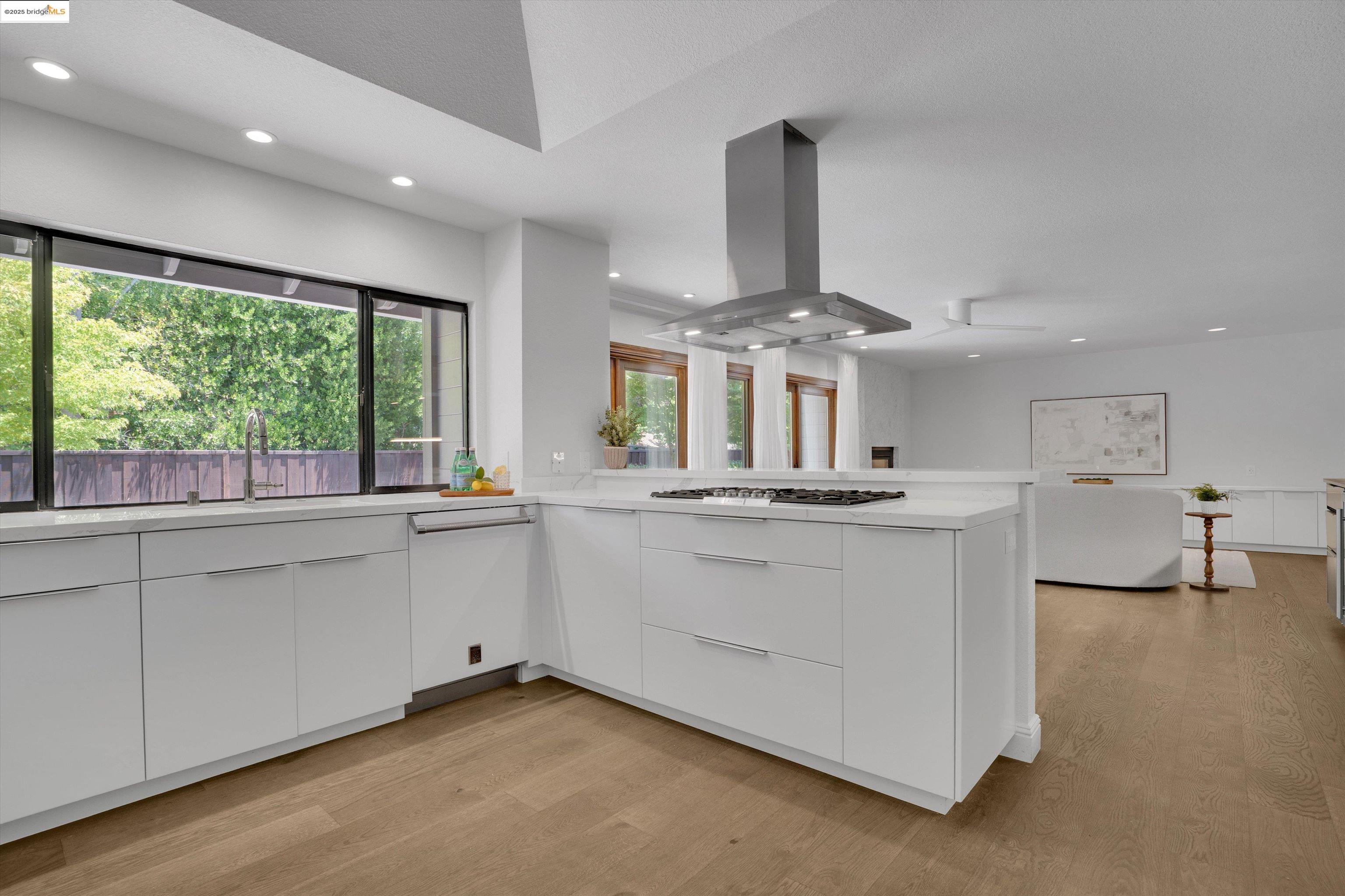 Detail Gallery Image 18 of 47 For 300 Andros Dr, San Ramon,  CA 94582 - 4 Beds | 2/1 Baths