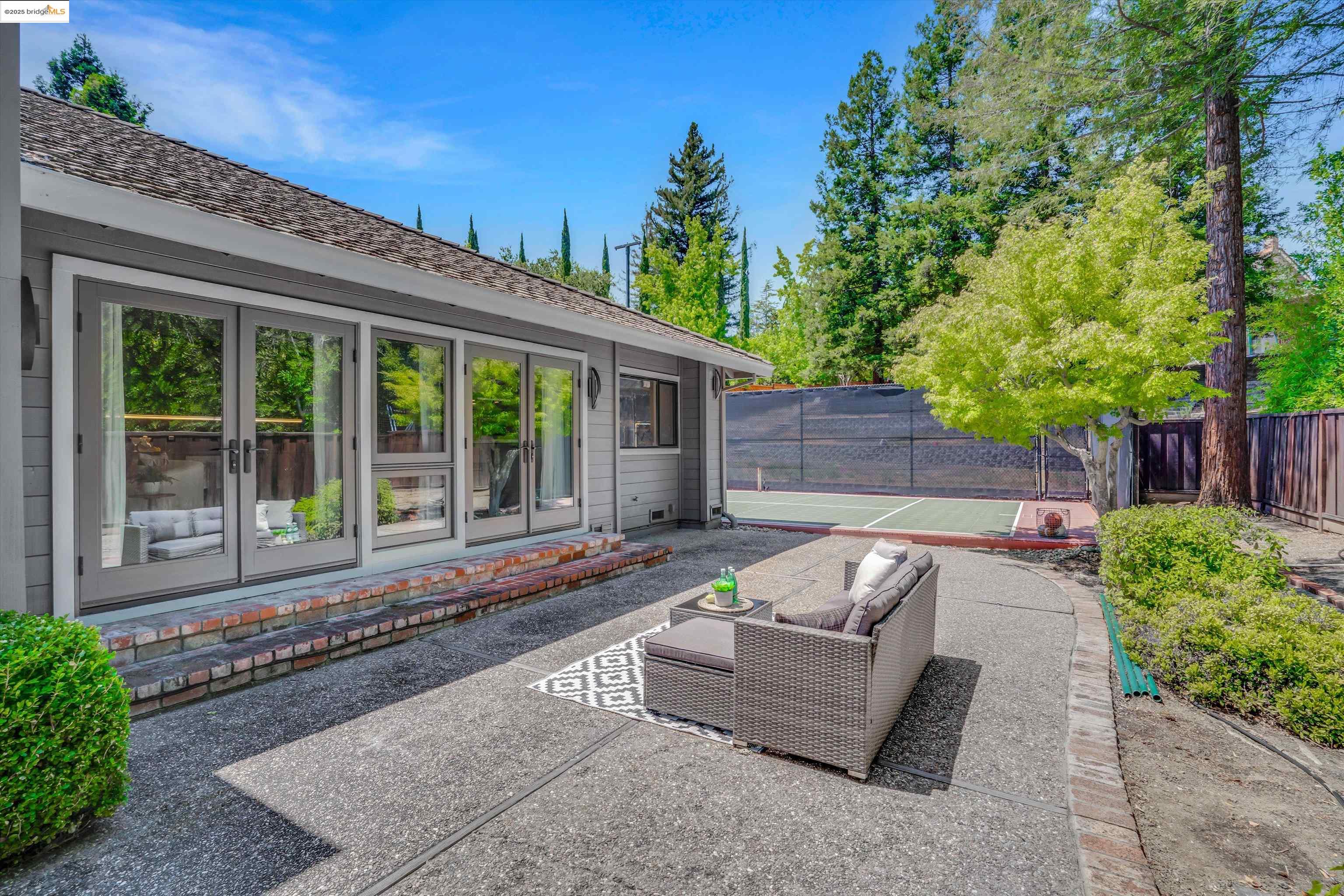 Detail Gallery Image 38 of 47 For 300 Andros Dr, San Ramon,  CA 94582 - 4 Beds | 2/1 Baths