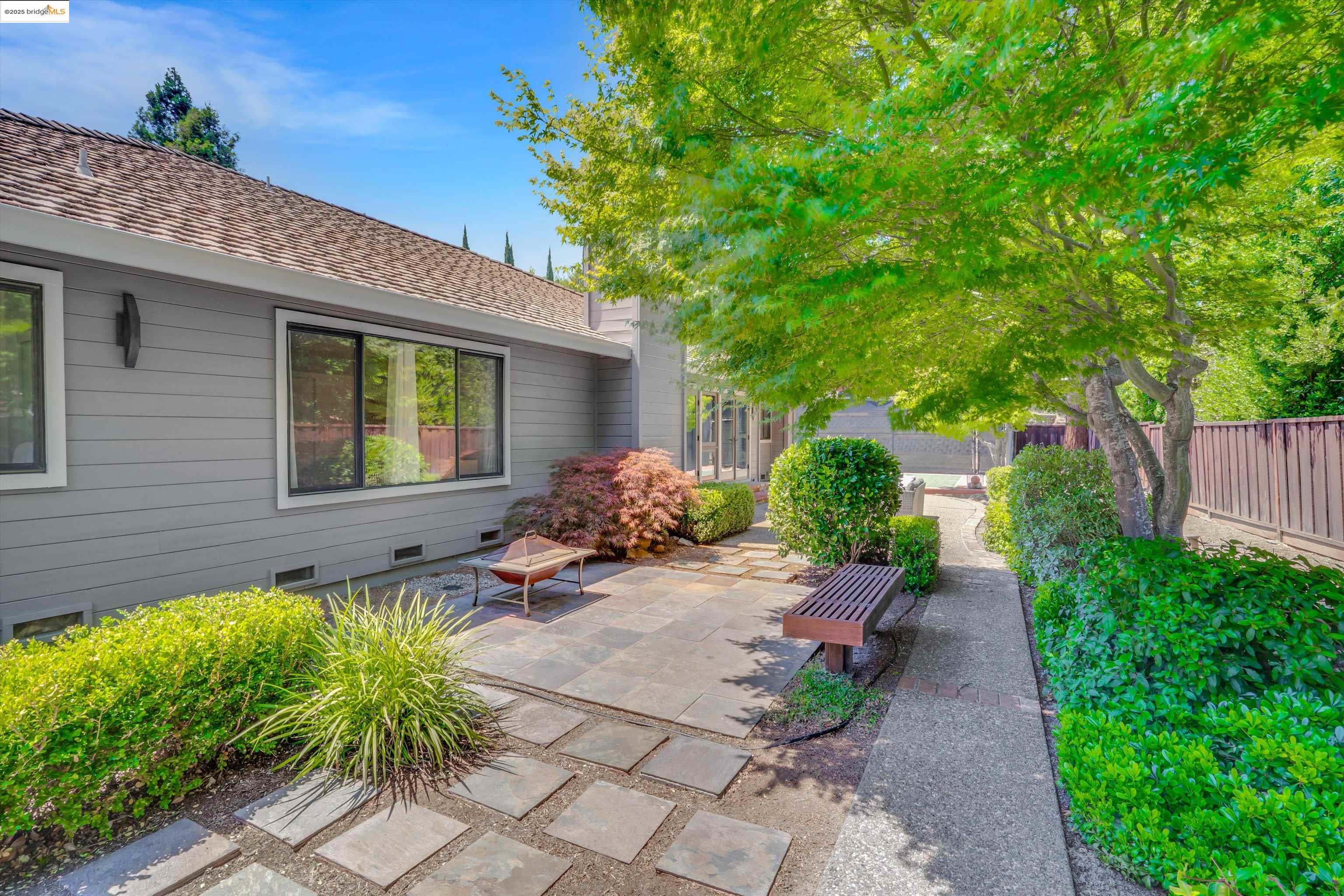Detail Gallery Image 40 of 47 For 300 Andros Dr, San Ramon,  CA 94582 - 4 Beds | 2/1 Baths
