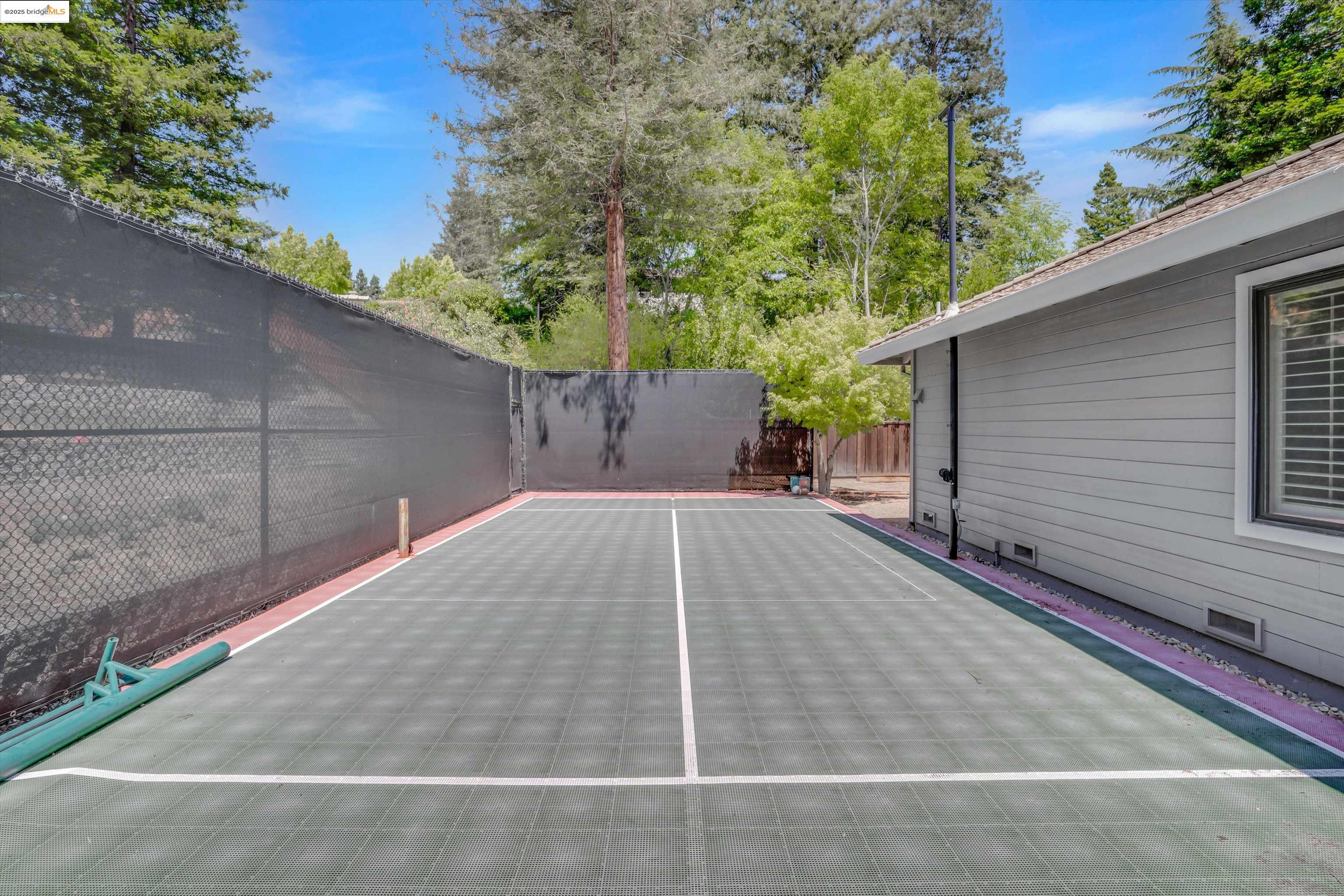 Detail Gallery Image 42 of 47 For 300 Andros Dr, San Ramon,  CA 94582 - 4 Beds | 2/1 Baths