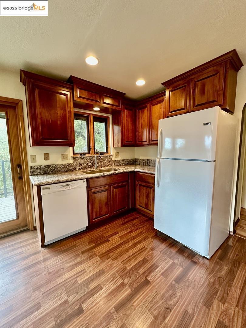 Detail Gallery Image 5 of 43 For 21714 El Oso Way, Sonora,  CA 95370 - 3 Beds | 2 Baths
