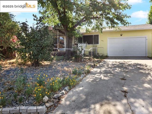 Detail Gallery Image 1 of 29 For 10591 Suzanne, Jamestown,  CA 95327 - 3 Beds | 2 Baths