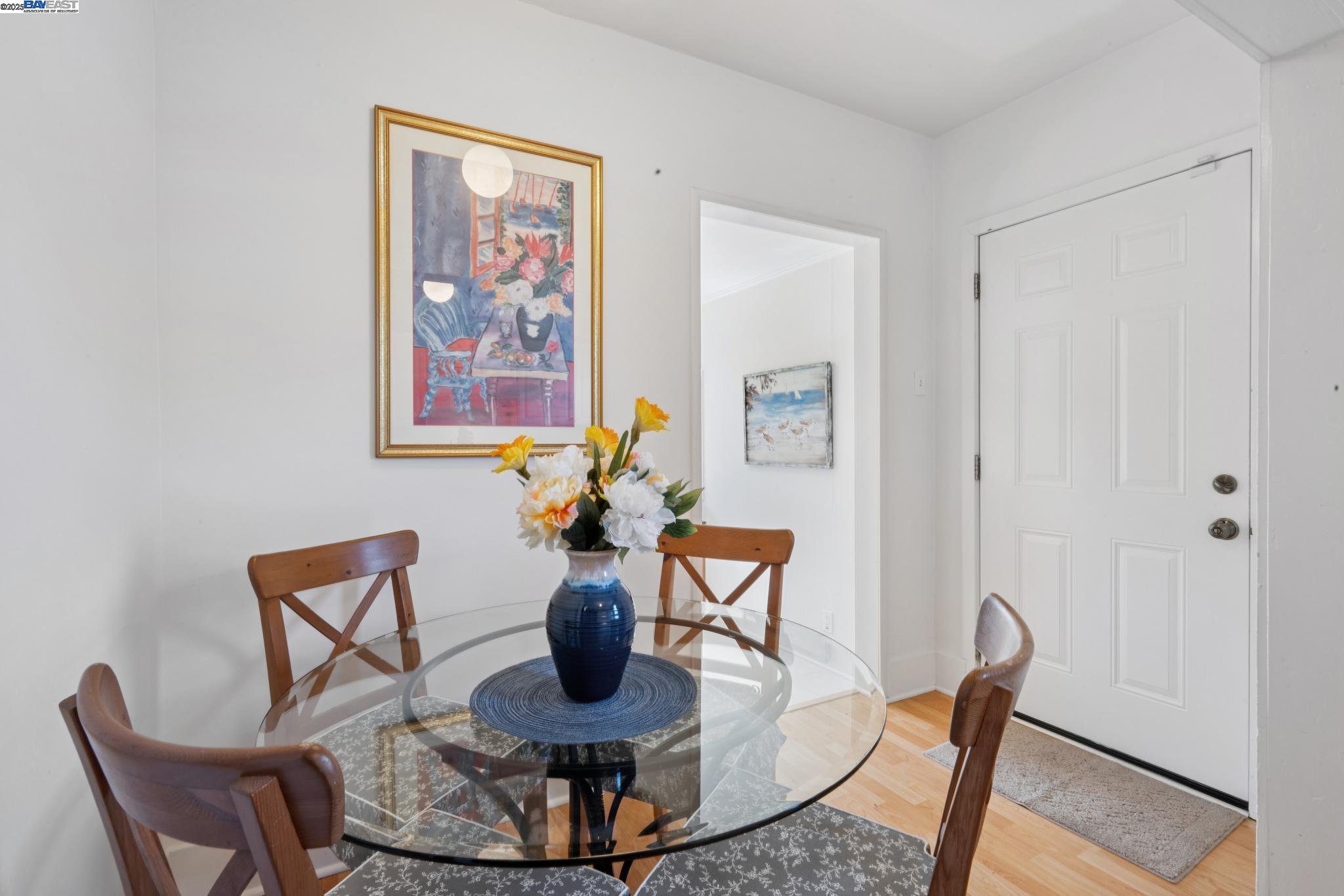 Detail Gallery Image 16 of 42 For 1539 6th St, Alameda,  CA 94501 - 2 Beds | 1 Baths