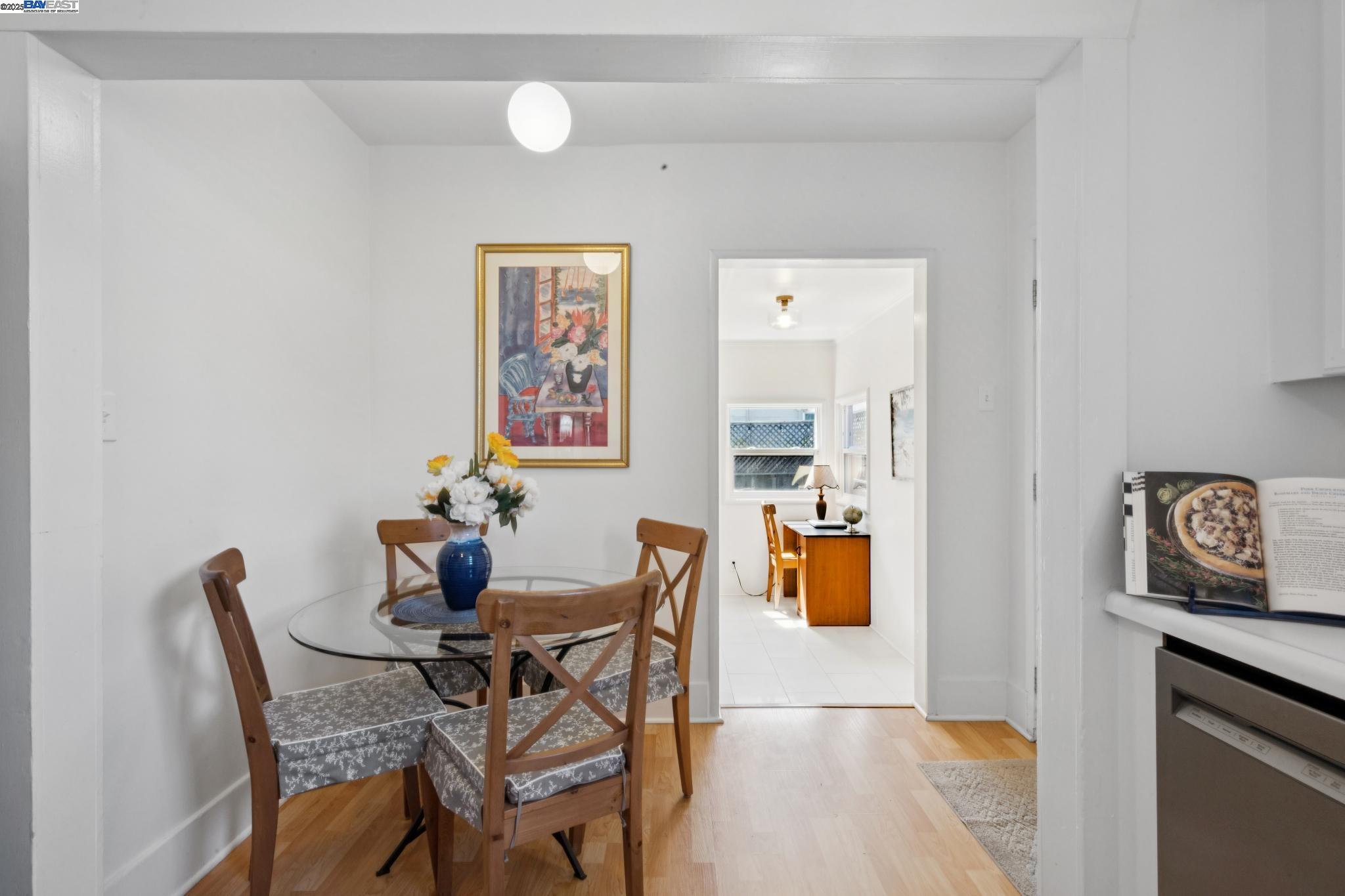 Detail Gallery Image 17 of 42 For 1539 6th St, Alameda,  CA 94501 - 2 Beds | 1 Baths