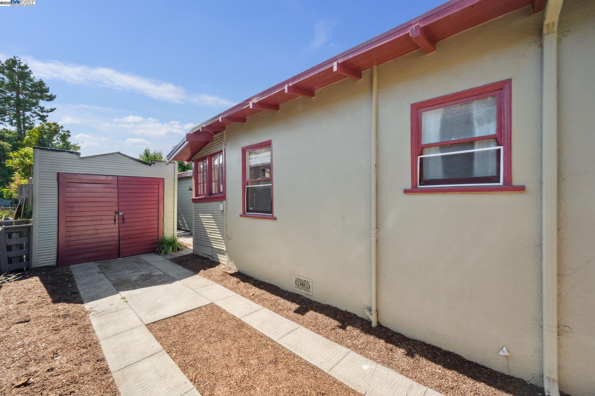 Detail Gallery Image 37 of 42 For 1539 6th St, Alameda,  CA 94501 - 2 Beds | 1 Baths