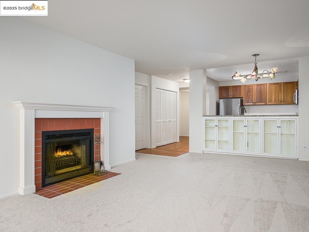 Photo #5: 41103018 Listing 