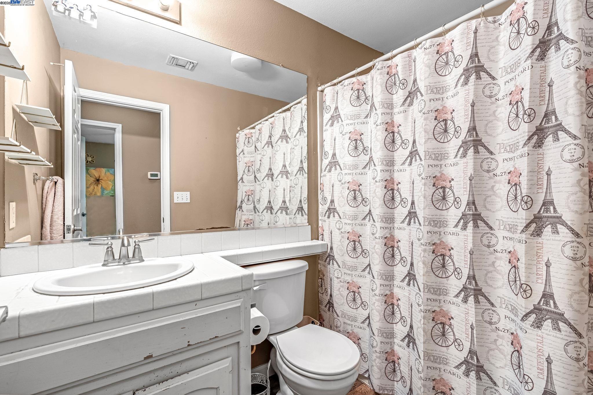 Detail Gallery Image 21 of 28 For 4328 W Cambridge Ave, Fresno,  CA 93722 - 3 Beds | 2 Baths
