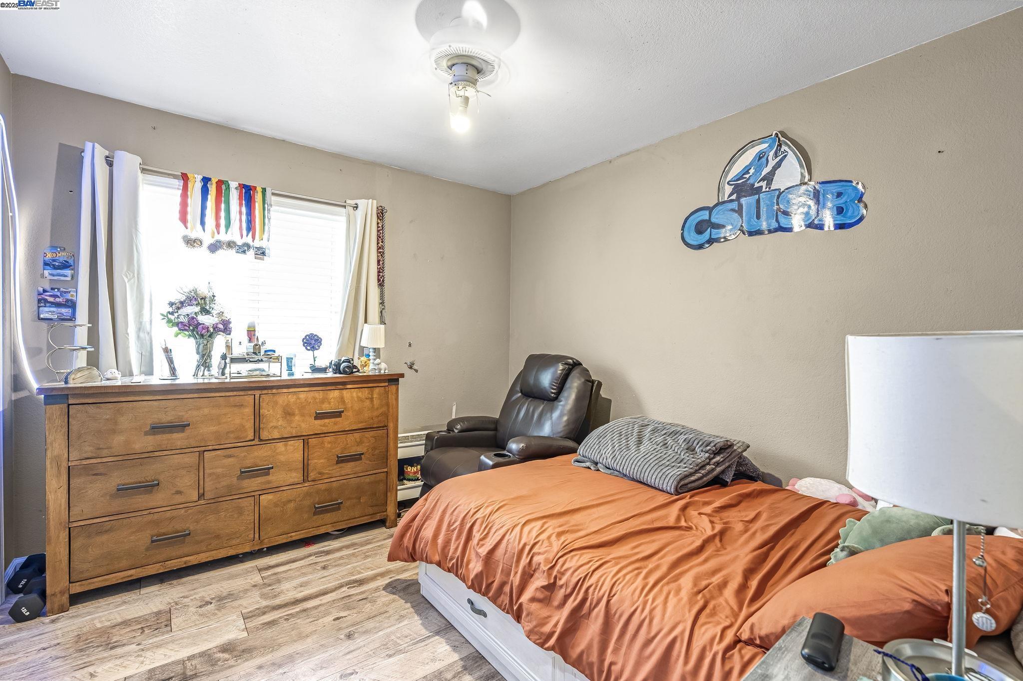 Detail Gallery Image 22 of 28 For 4328 W Cambridge Ave, Fresno,  CA 93722 - 3 Beds | 2 Baths