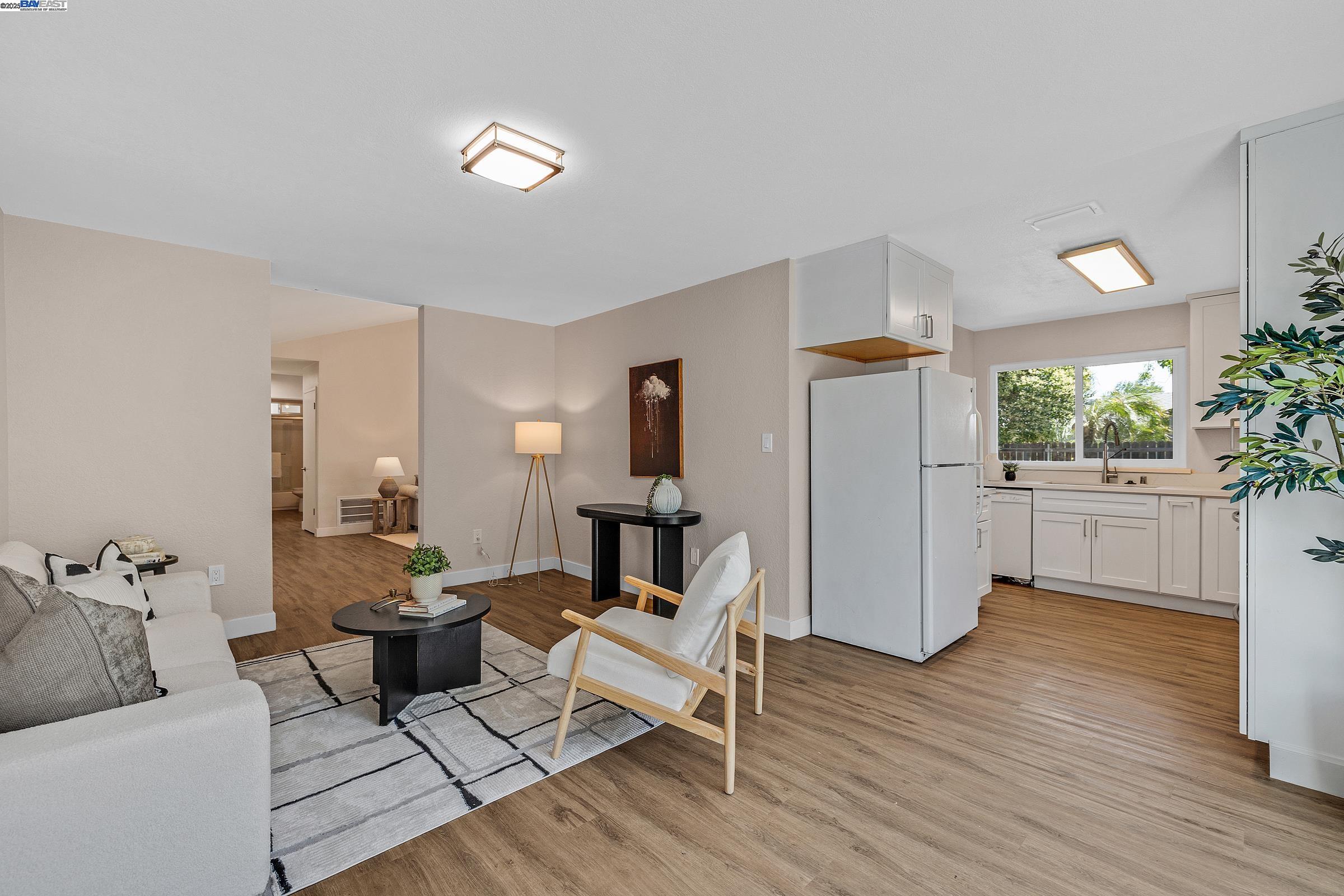 Detail Gallery Image 12 of 29 For 910 Amaretto Dr, Tracy,  CA 95376 - 3 Beds | 2 Baths