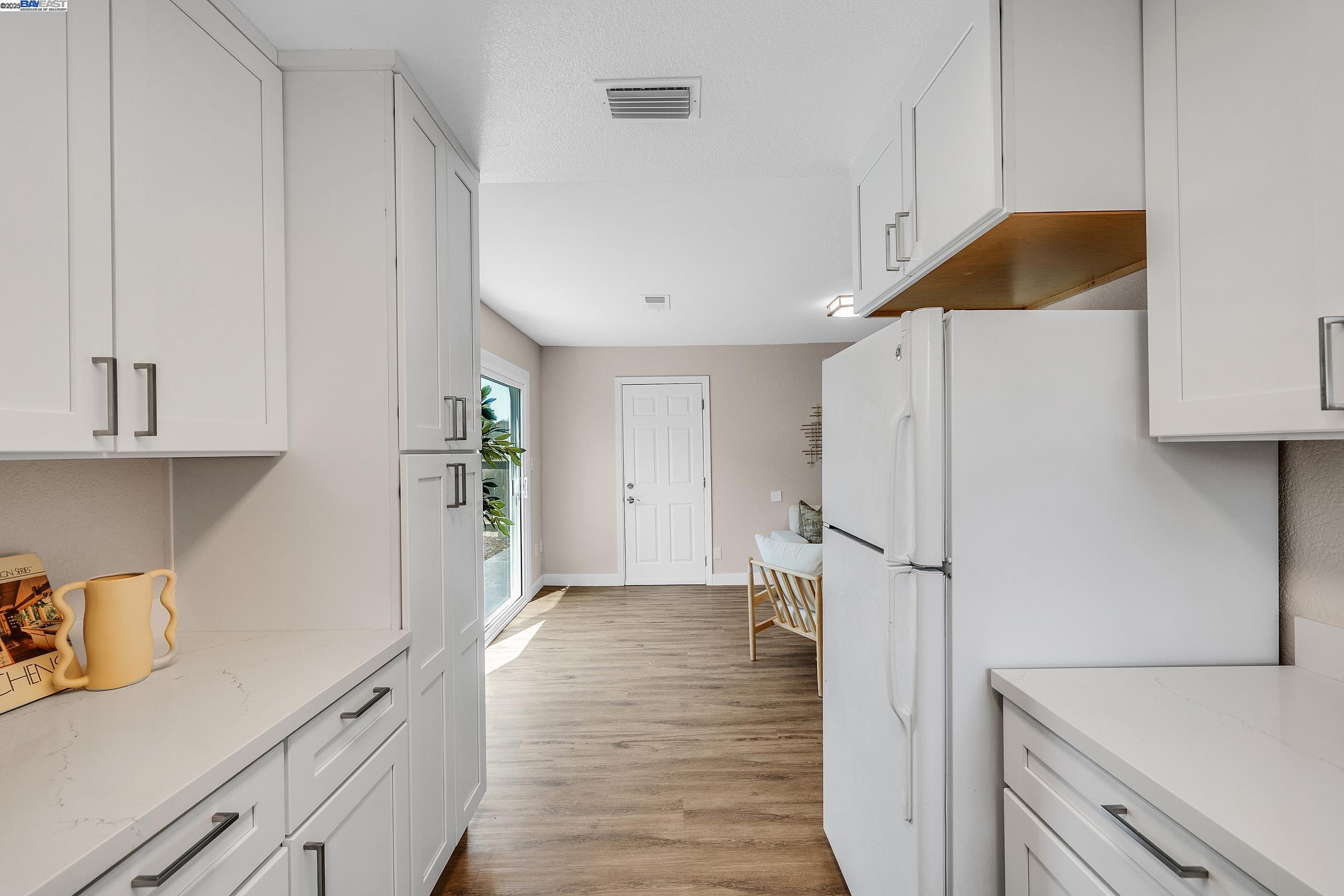 Detail Gallery Image 9 of 29 For 910 Amaretto Dr, Tracy,  CA 95376 - 3 Beds | 2 Baths