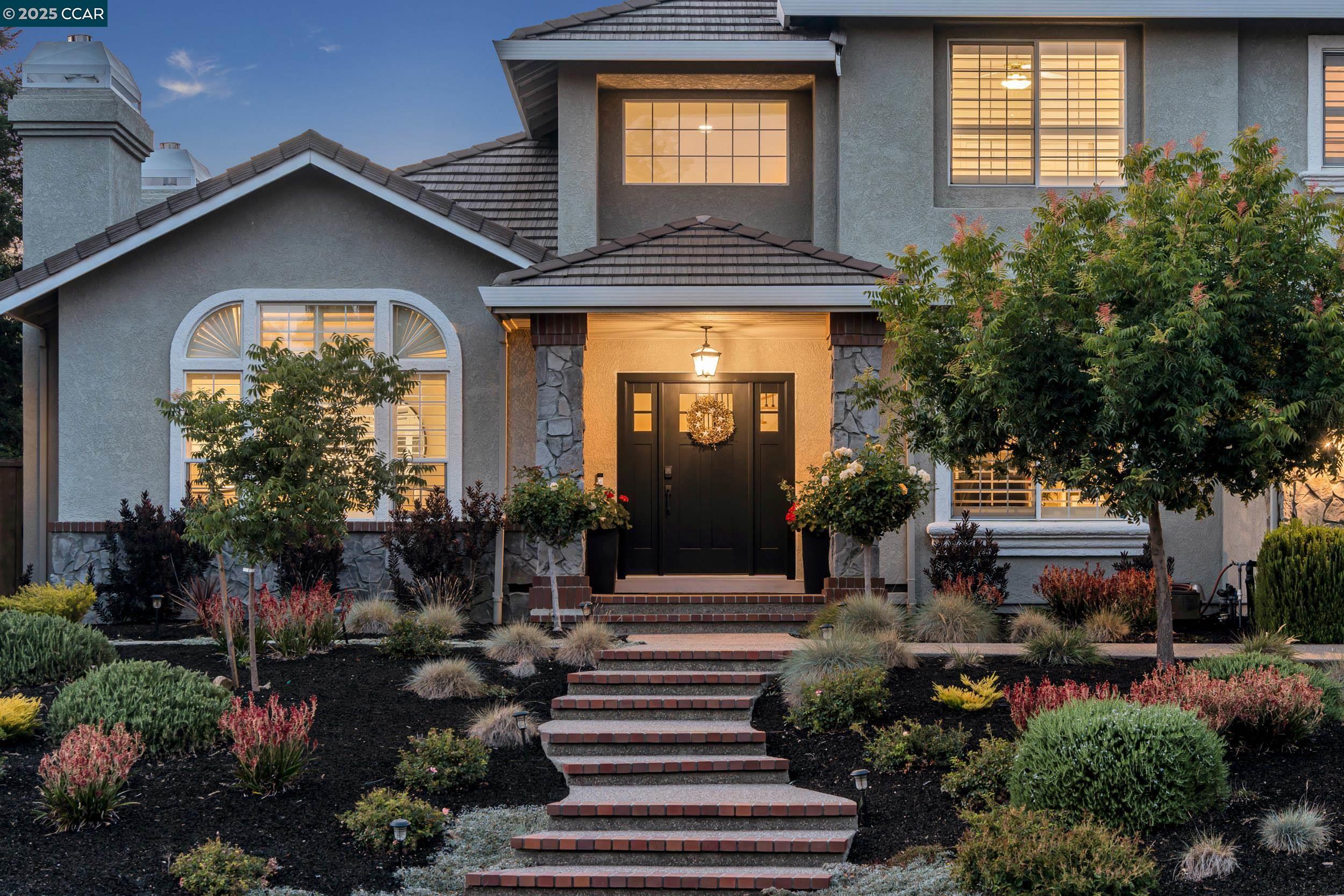 Detail Gallery Image 1 of 1 For 3832 Arbolado Dr, Walnut Creek,  CA 94598 - 5 Beds | 3 Baths