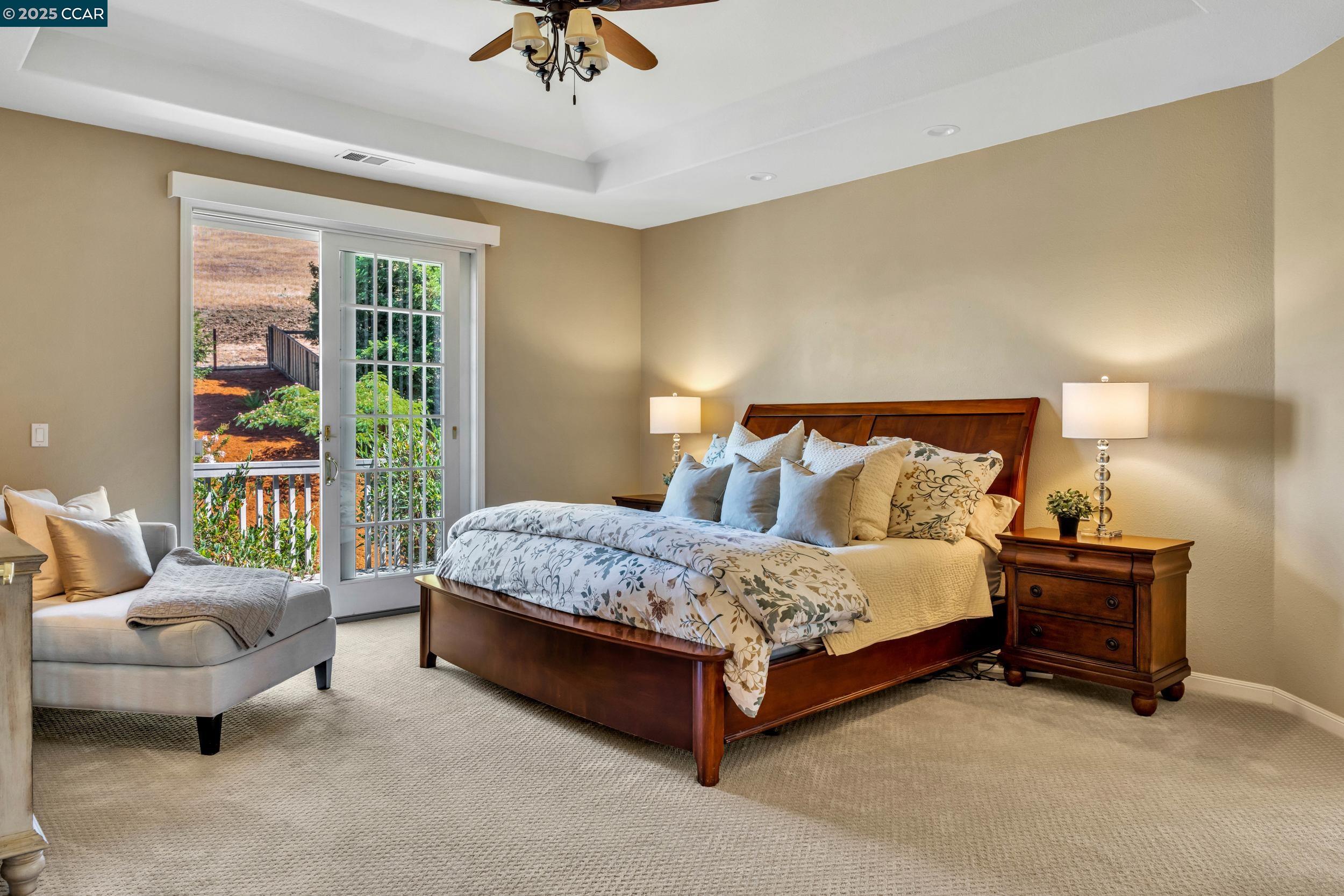 Detail Gallery Image 18 of 51 For 3832 Arbolado Dr, Walnut Creek,  CA 94598 - 5 Beds | 3 Baths