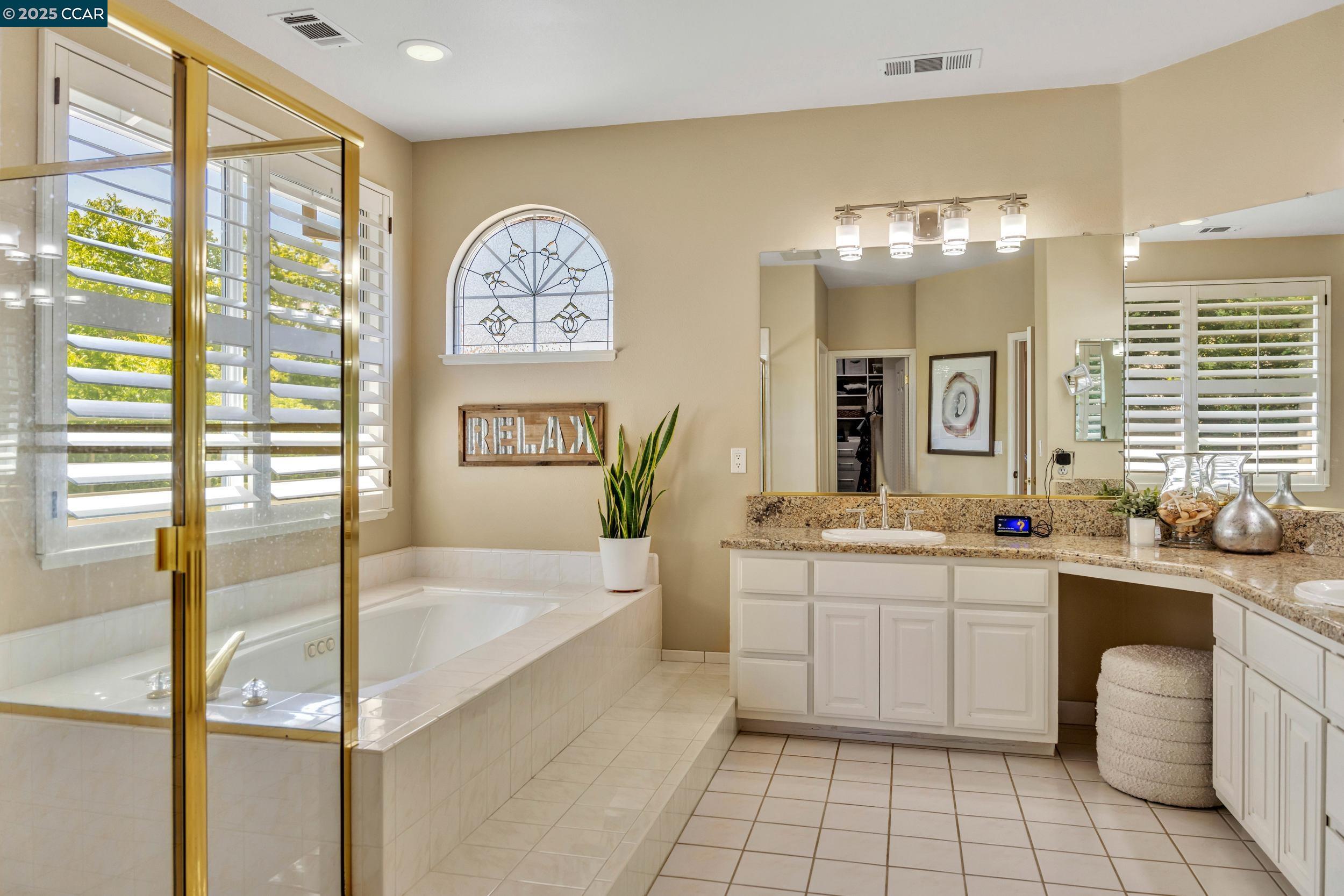 Detail Gallery Image 21 of 51 For 3832 Arbolado Dr, Walnut Creek,  CA 94598 - 5 Beds | 3 Baths