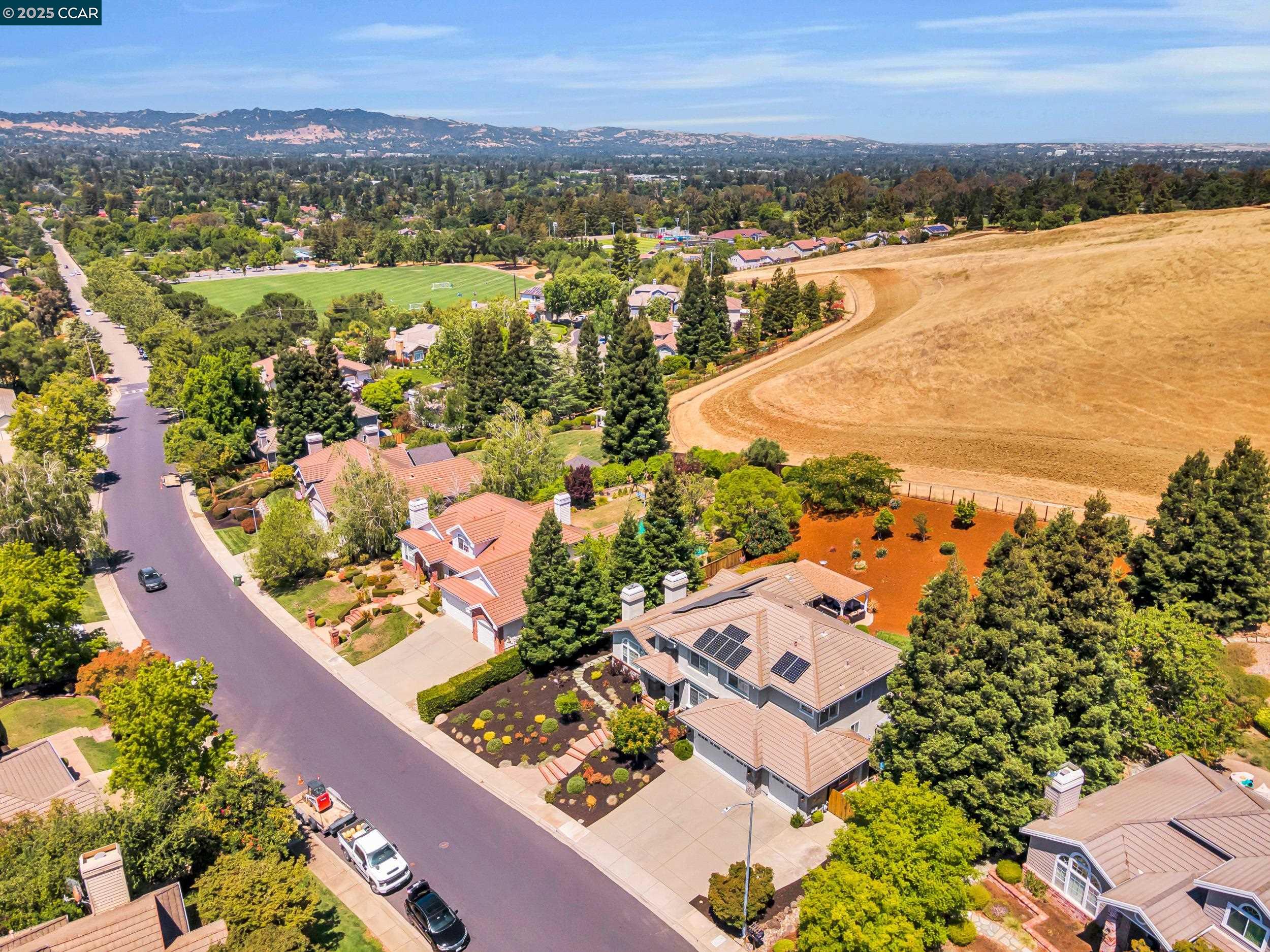 Detail Gallery Image 35 of 51 For 3832 Arbolado Dr, Walnut Creek,  CA 94598 - 5 Beds | 3 Baths