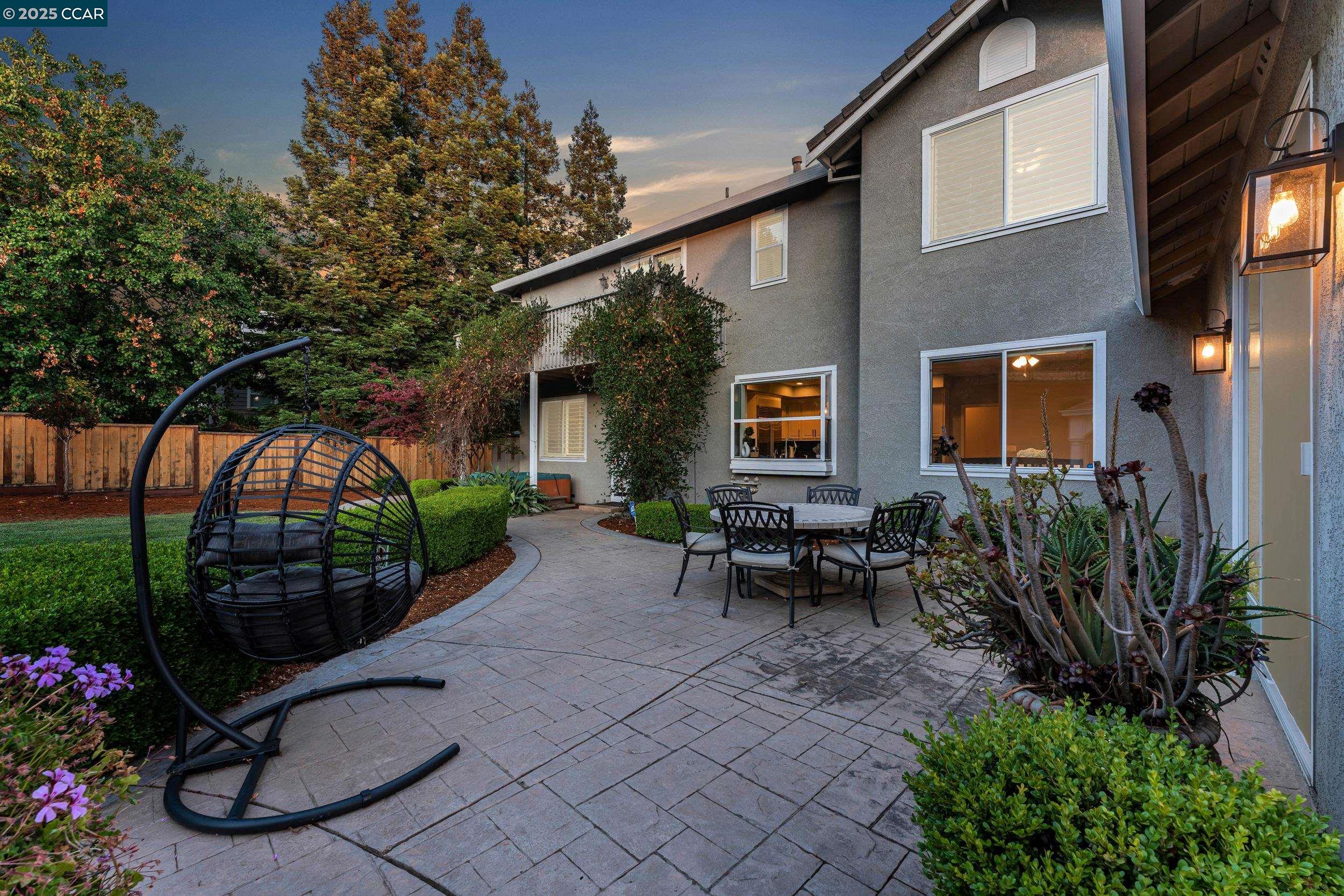 Detail Gallery Image 45 of 51 For 3832 Arbolado Dr, Walnut Creek,  CA 94598 - 5 Beds | 3 Baths
