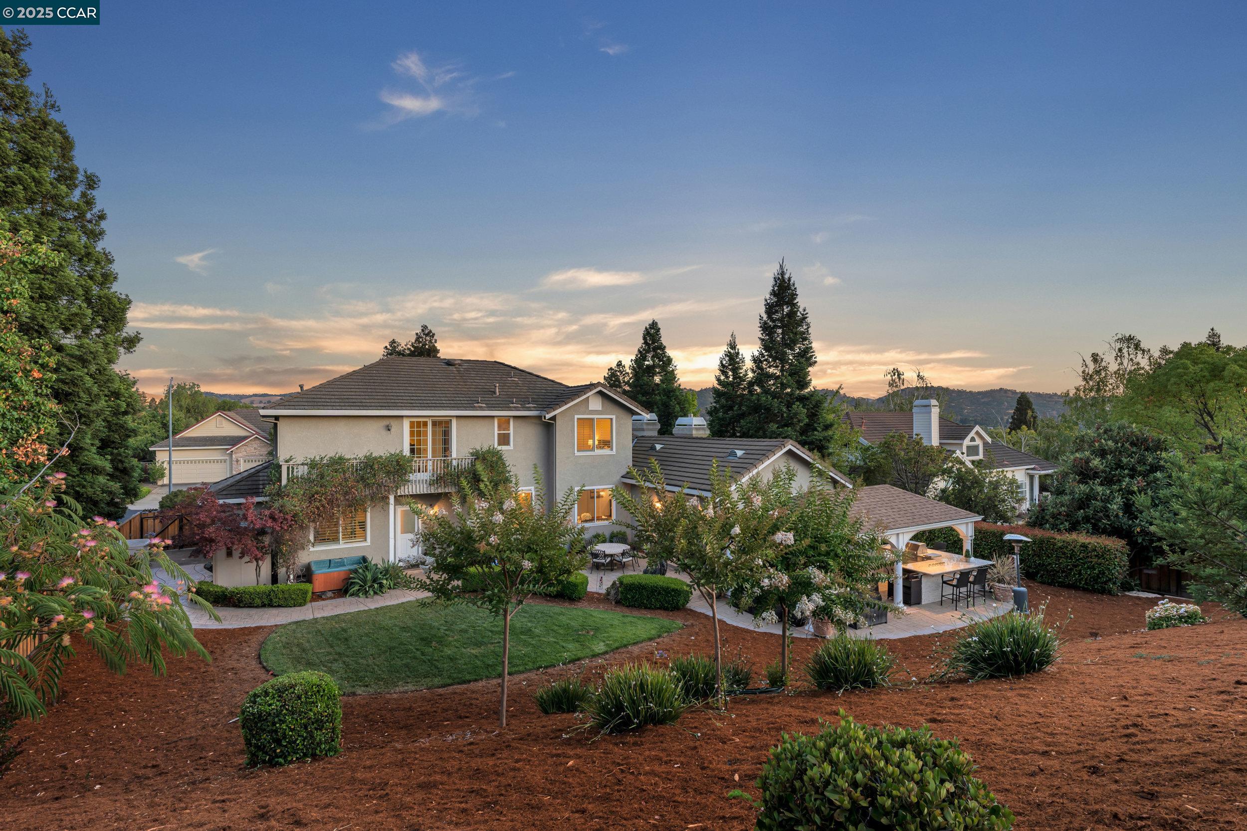 Detail Gallery Image 46 of 51 For 3832 Arbolado Dr, Walnut Creek,  CA 94598 - 5 Beds | 3 Baths