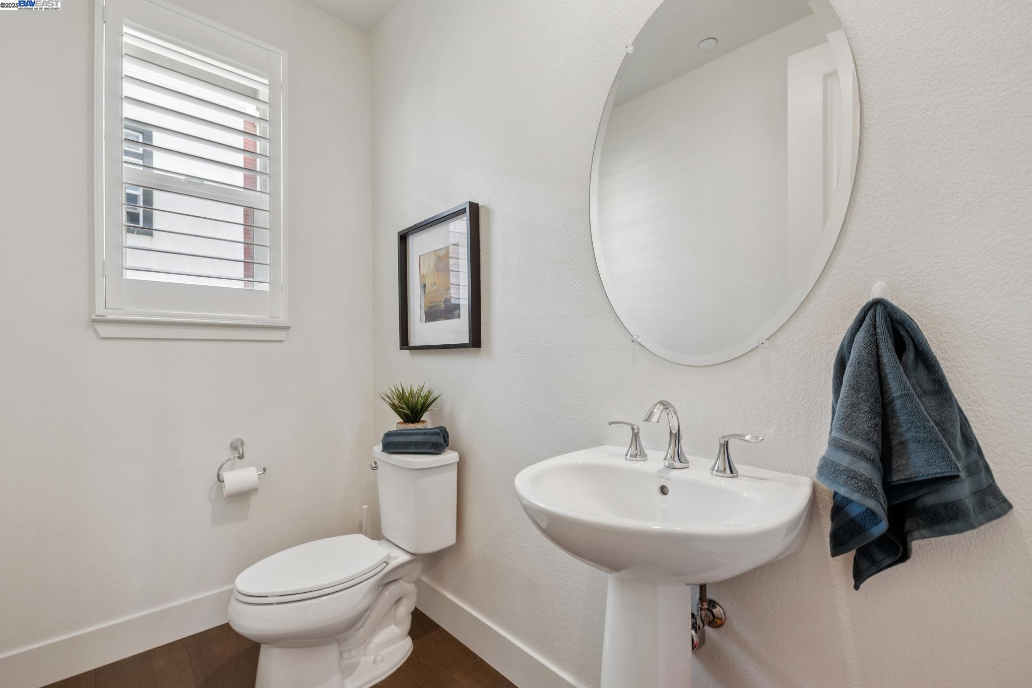 Detail Gallery Image 16 of 48 For 1815 Balsa St, Alameda,  CA 94501 - 3 Beds | 3/1 Baths