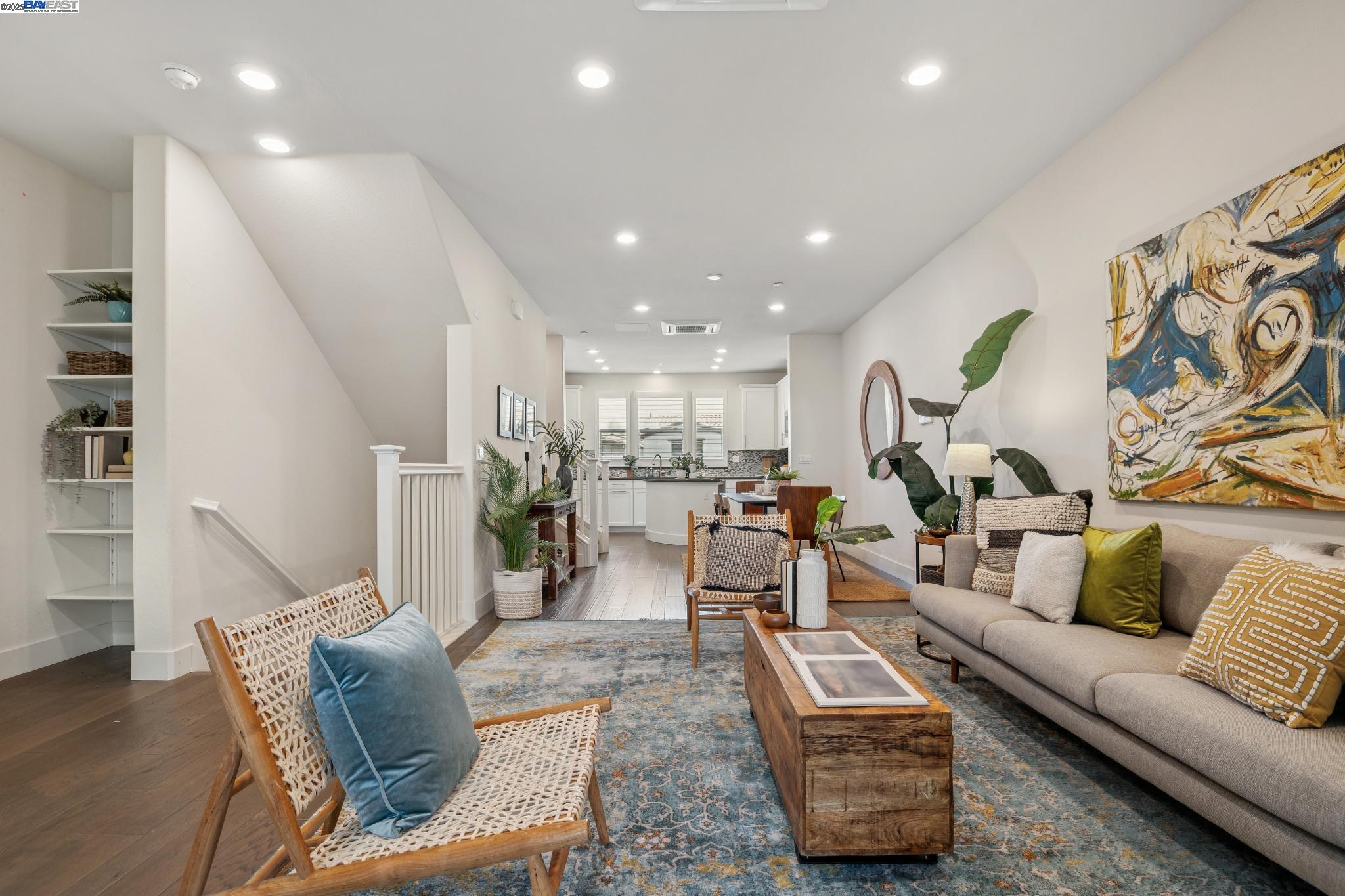 Detail Gallery Image 21 of 48 For 1815 Balsa St, Alameda,  CA 94501 - 3 Beds | 3/1 Baths