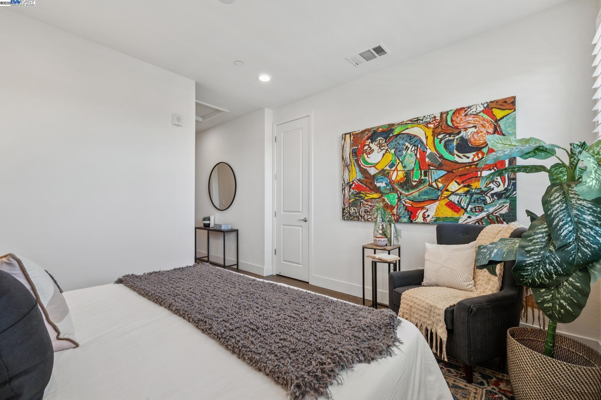 Detail Gallery Image 25 of 48 For 1815 Balsa St, Alameda,  CA 94501 - 3 Beds | 3/1 Baths