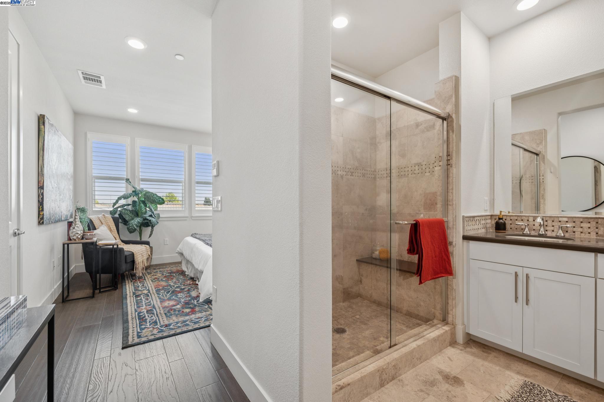 Detail Gallery Image 26 of 48 For 1815 Balsa St, Alameda,  CA 94501 - 3 Beds | 3/1 Baths
