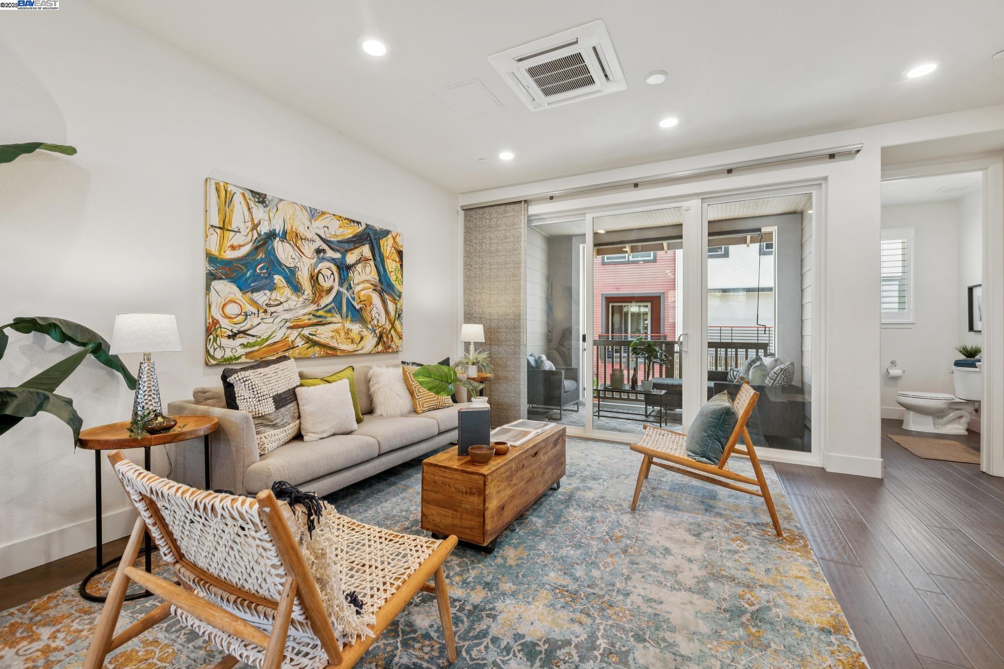 Photo #5: 41103026 Listing 