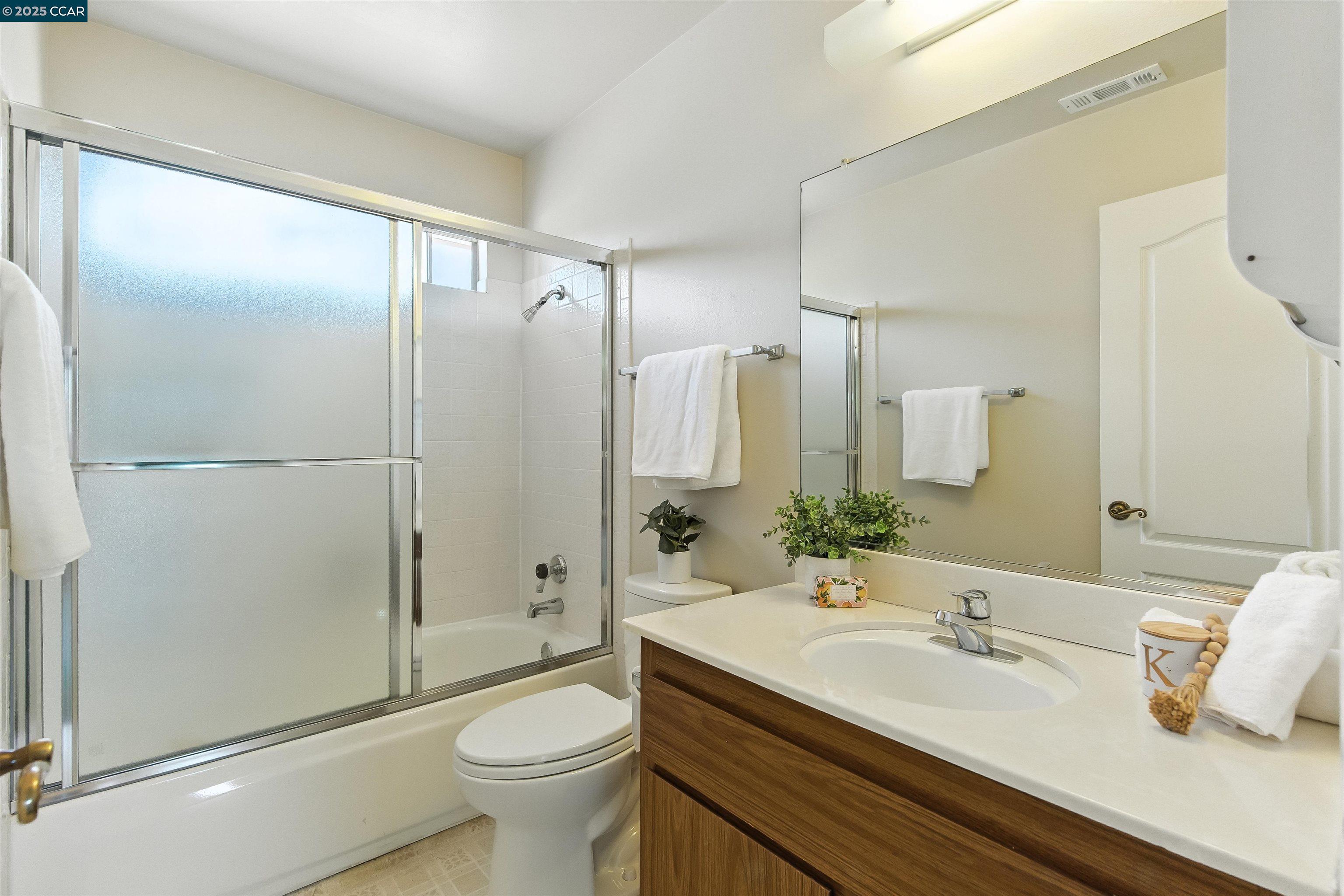 Detail Gallery Image 24 of 36 For 6521 Westfield Ct, Martinez,  CA 94553 - 4 Beds | 3 Baths