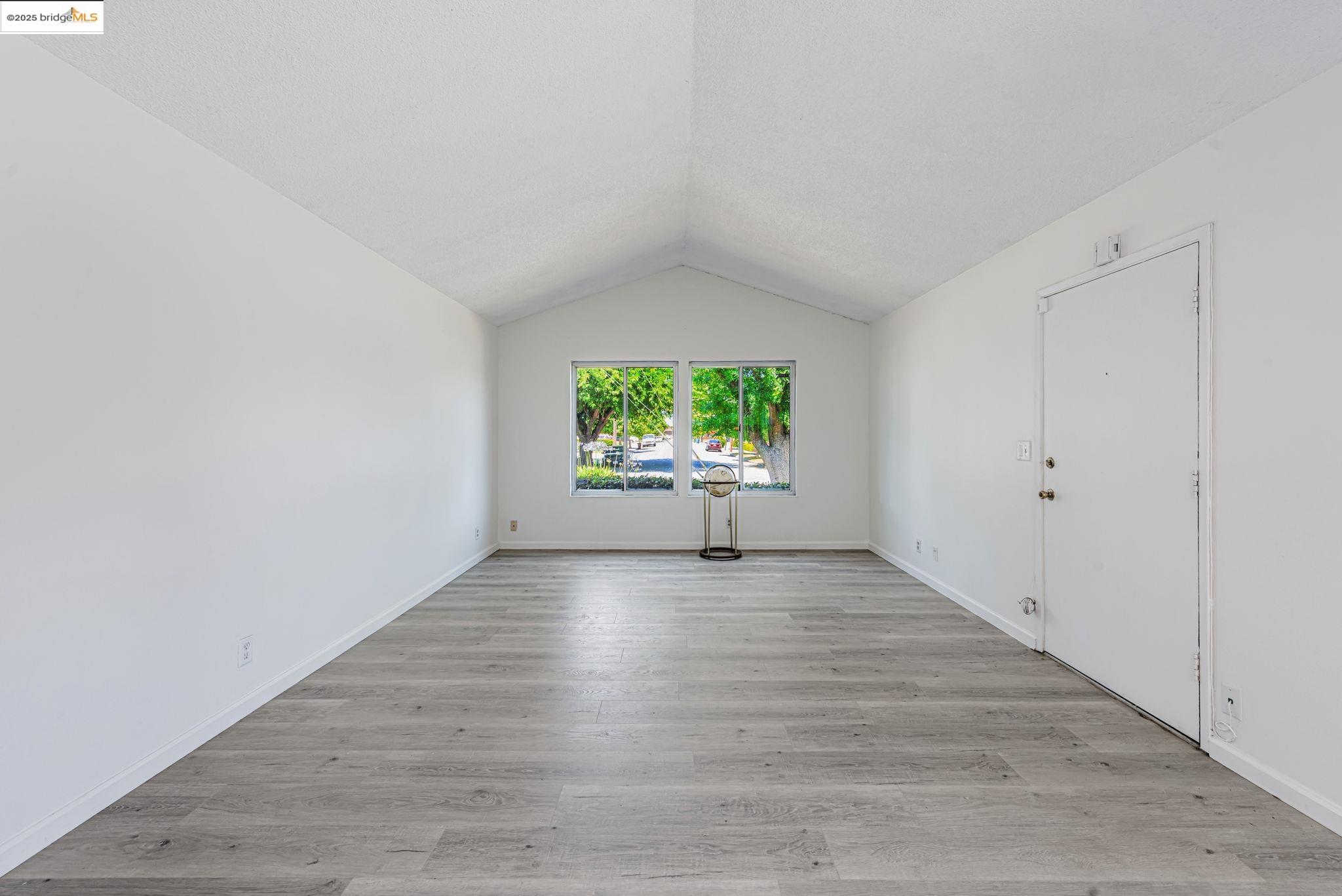 Photo #15: 41103030 Listing: Photo #15