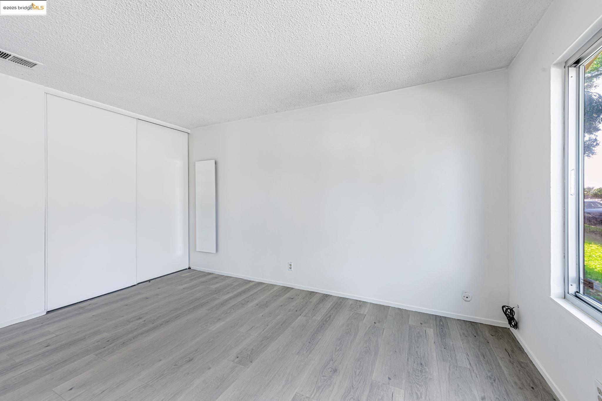 Photo #16: 41103030 Listing: Photo #16
