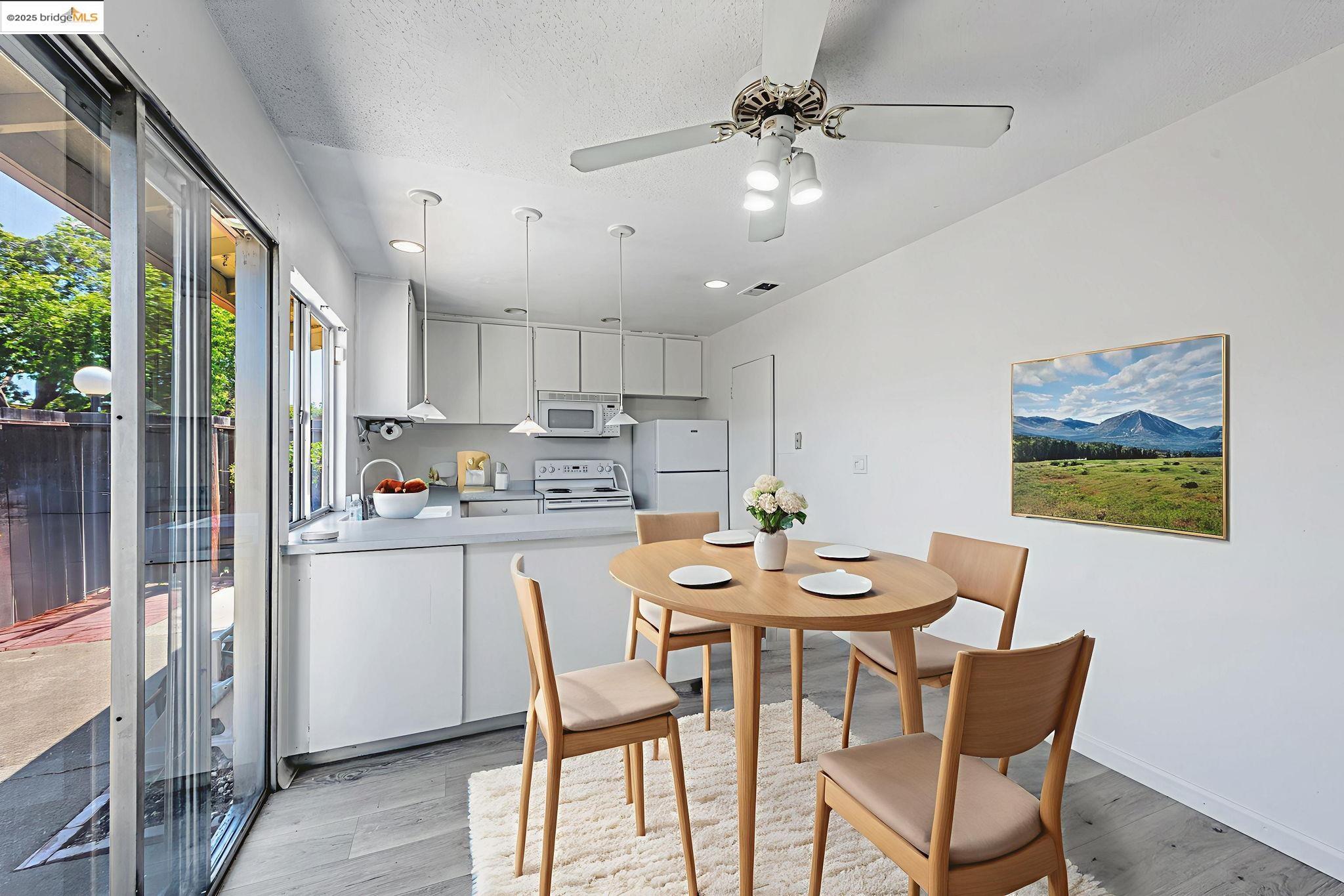 Photo #5: 41103030 Listing 