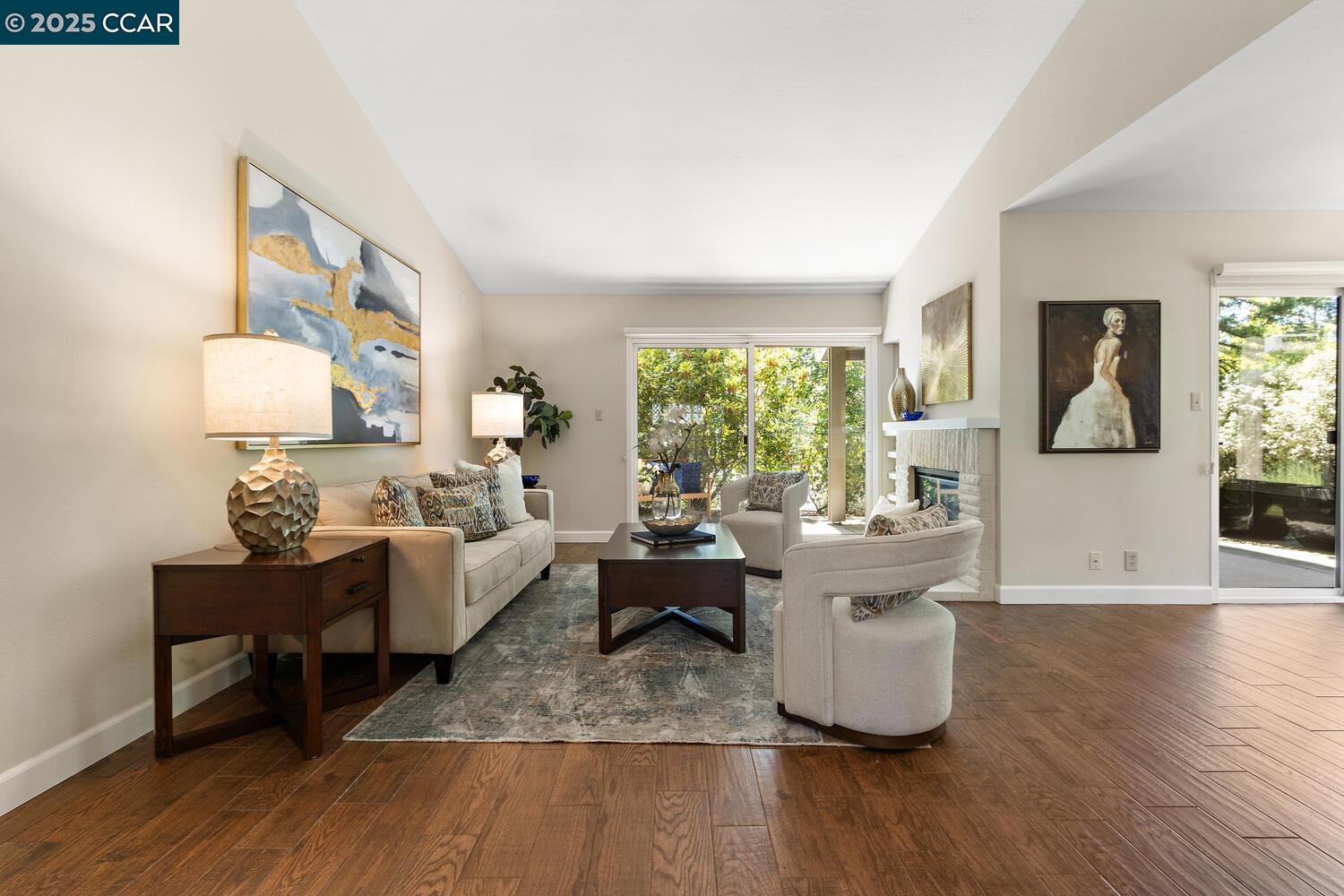 Photo #5: 41103036 Listing 
