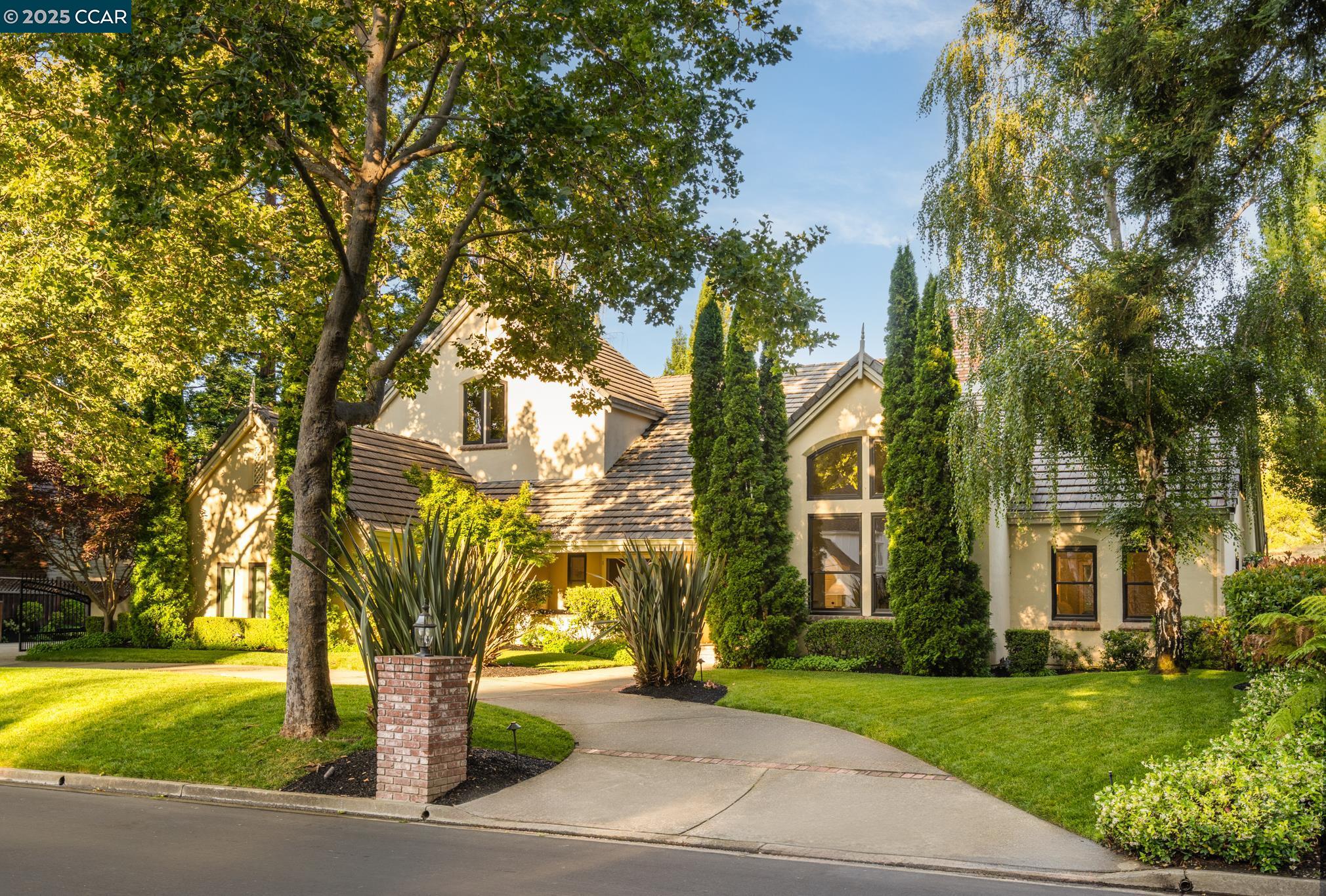 Detail Gallery Image 1 of 43 For 3284 Blackhawk Meadow Dr, Danville,  CA 94506 - 5 Beds | 3/1 Baths