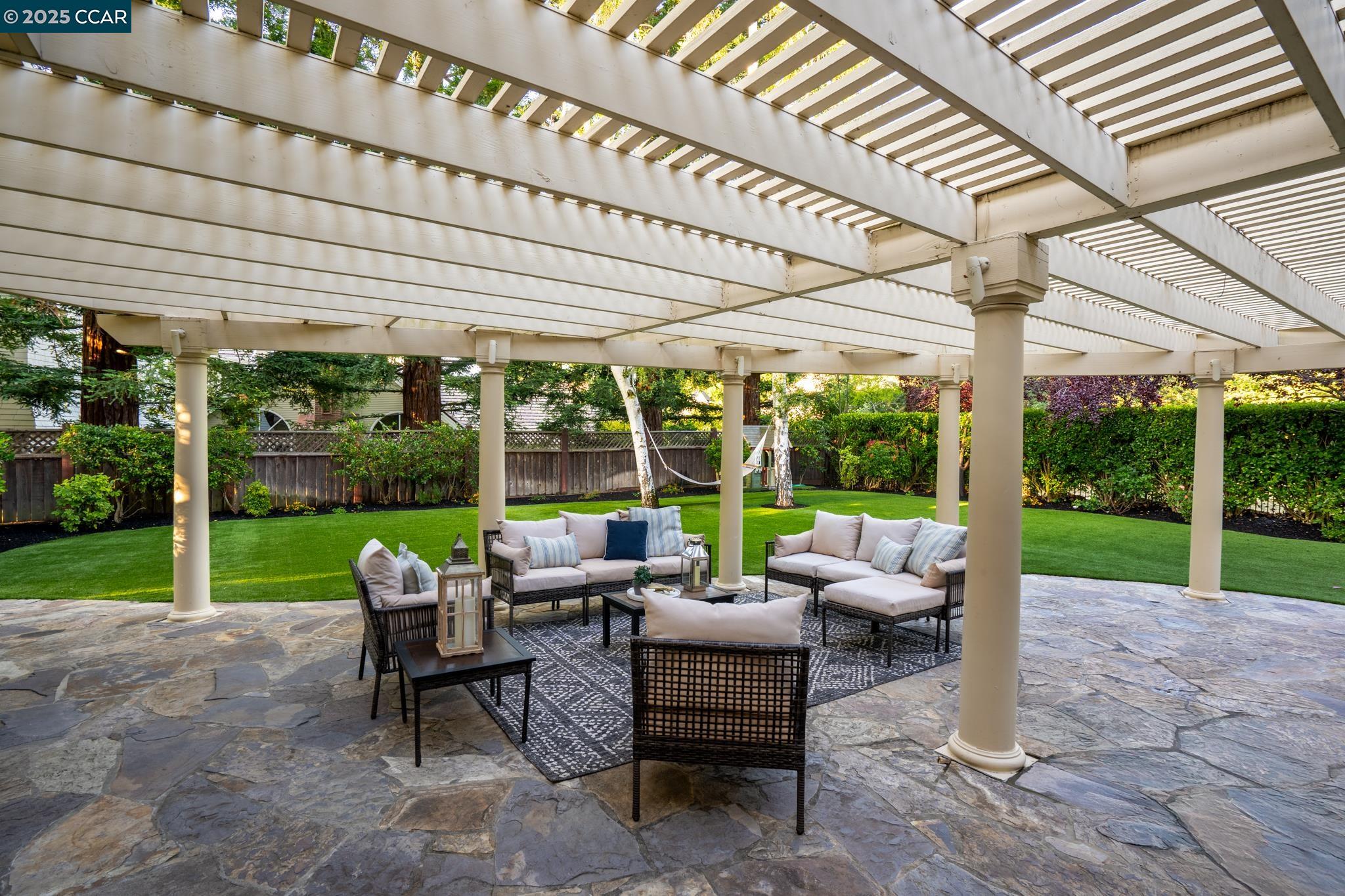 Detail Gallery Image 32 of 43 For 3284 Blackhawk Meadow Dr, Danville,  CA 94506 - 5 Beds | 3/1 Baths