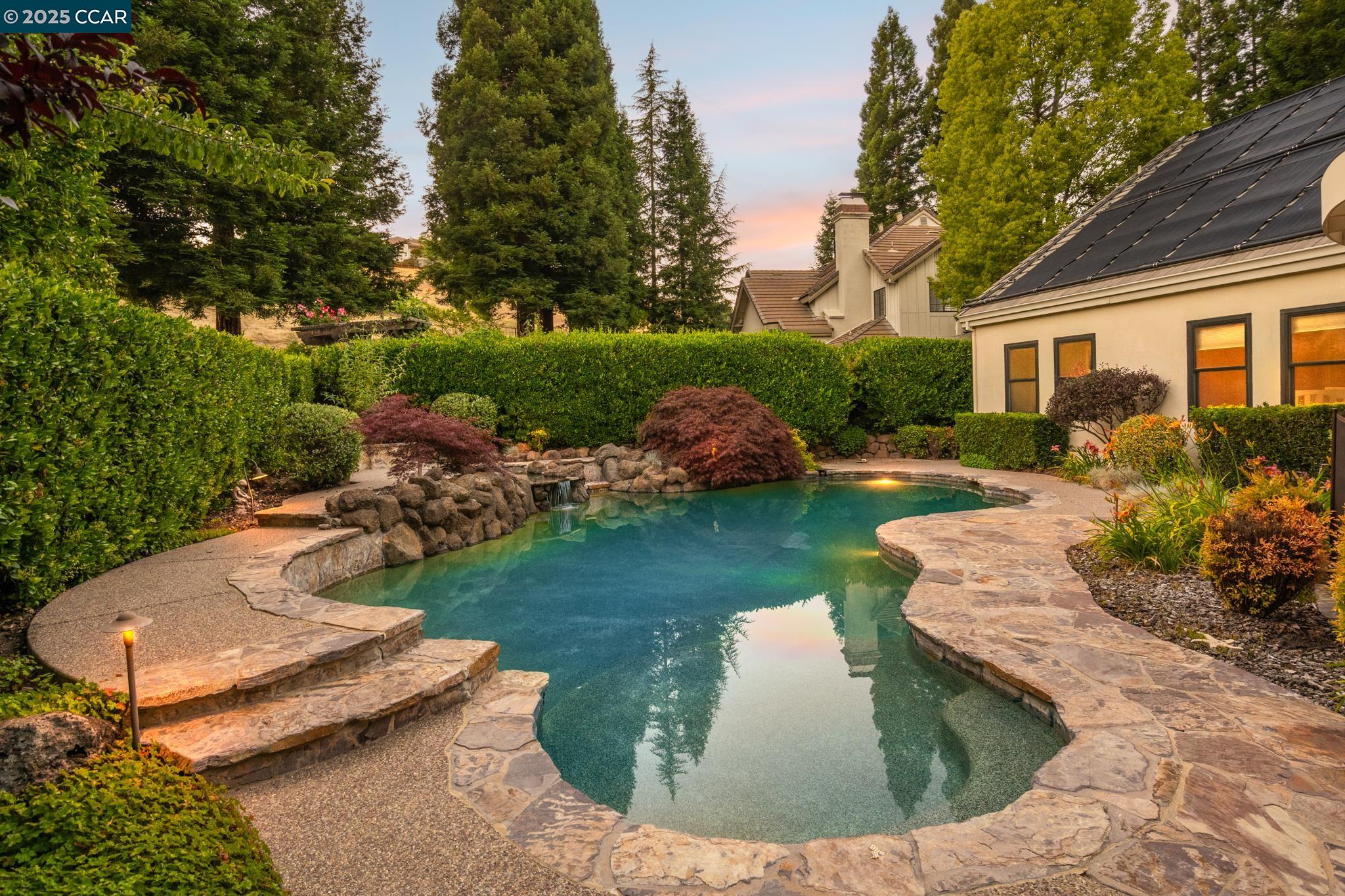 Detail Gallery Image 38 of 43 For 3284 Blackhawk Meadow Dr, Danville,  CA 94506 - 5 Beds | 3/1 Baths
