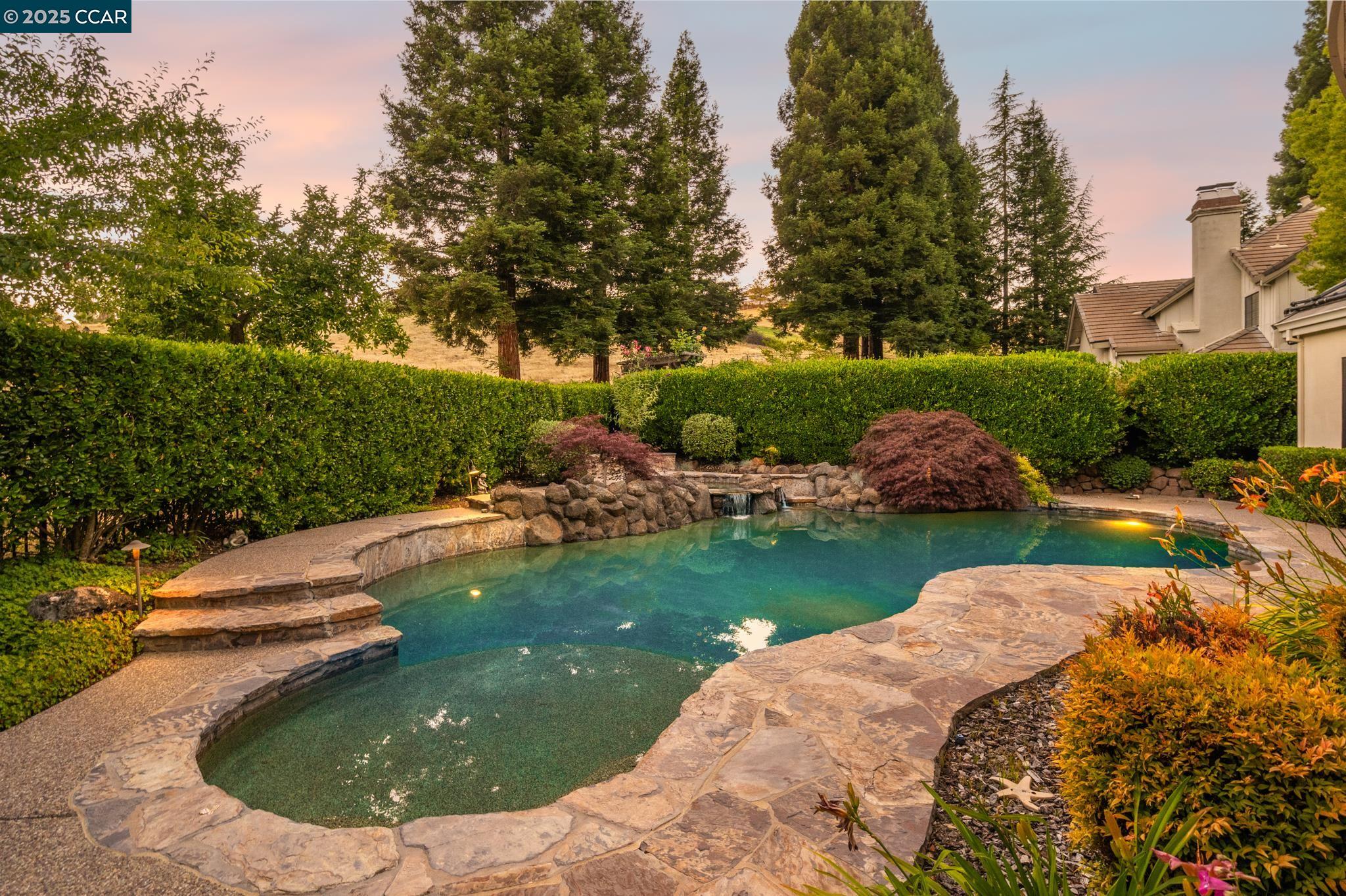 Detail Gallery Image 39 of 43 For 3284 Blackhawk Meadow Dr, Danville,  CA 94506 - 5 Beds | 3/1 Baths