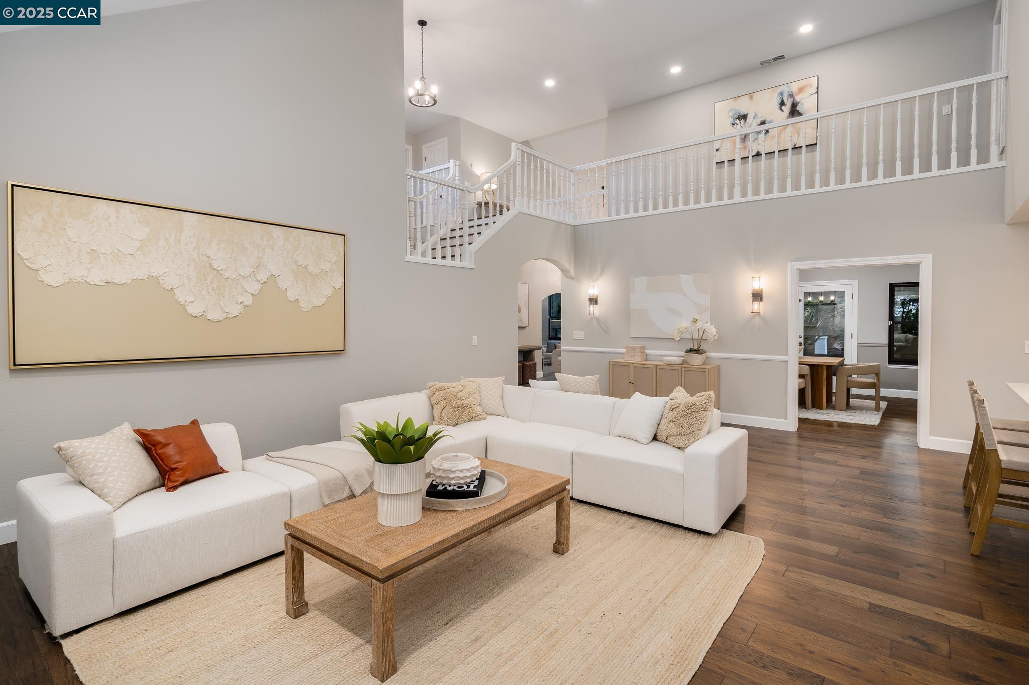 Detail Gallery Image 10 of 43 For 3284 Blackhawk Meadow Dr, Danville,  CA 94506 - 5 Beds | 3/1 Baths