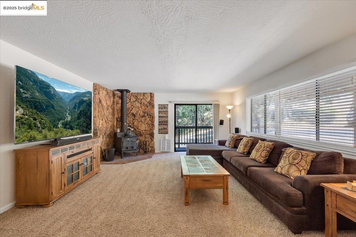 Detail Gallery Image 6 of 47 For 20090 Soulsbyville Rd., Soulsbyville,  CA 95372 - 3 Beds | 3 Baths