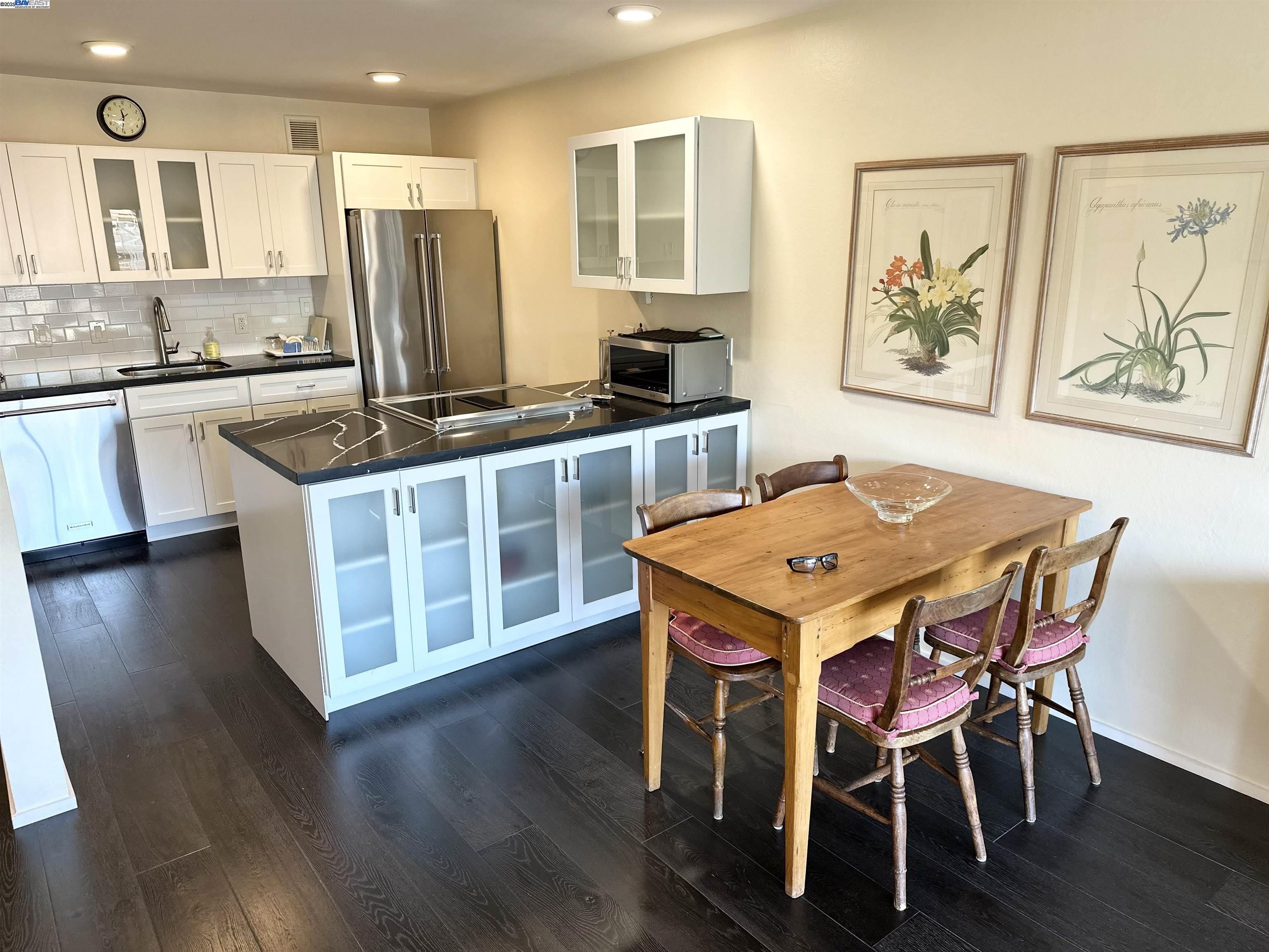 Photo #5: 41103041 Listing 