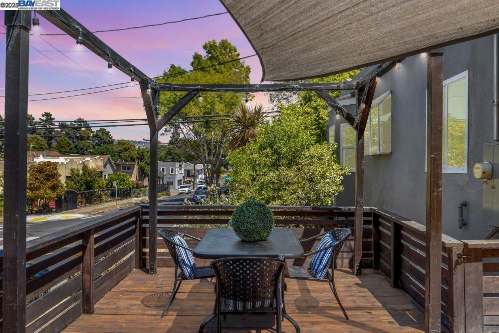 Detail Gallery Image 22 of 28 For 2133 E 30th St, Oakland,  CA 94606 - 3 Beds | 2 Baths
