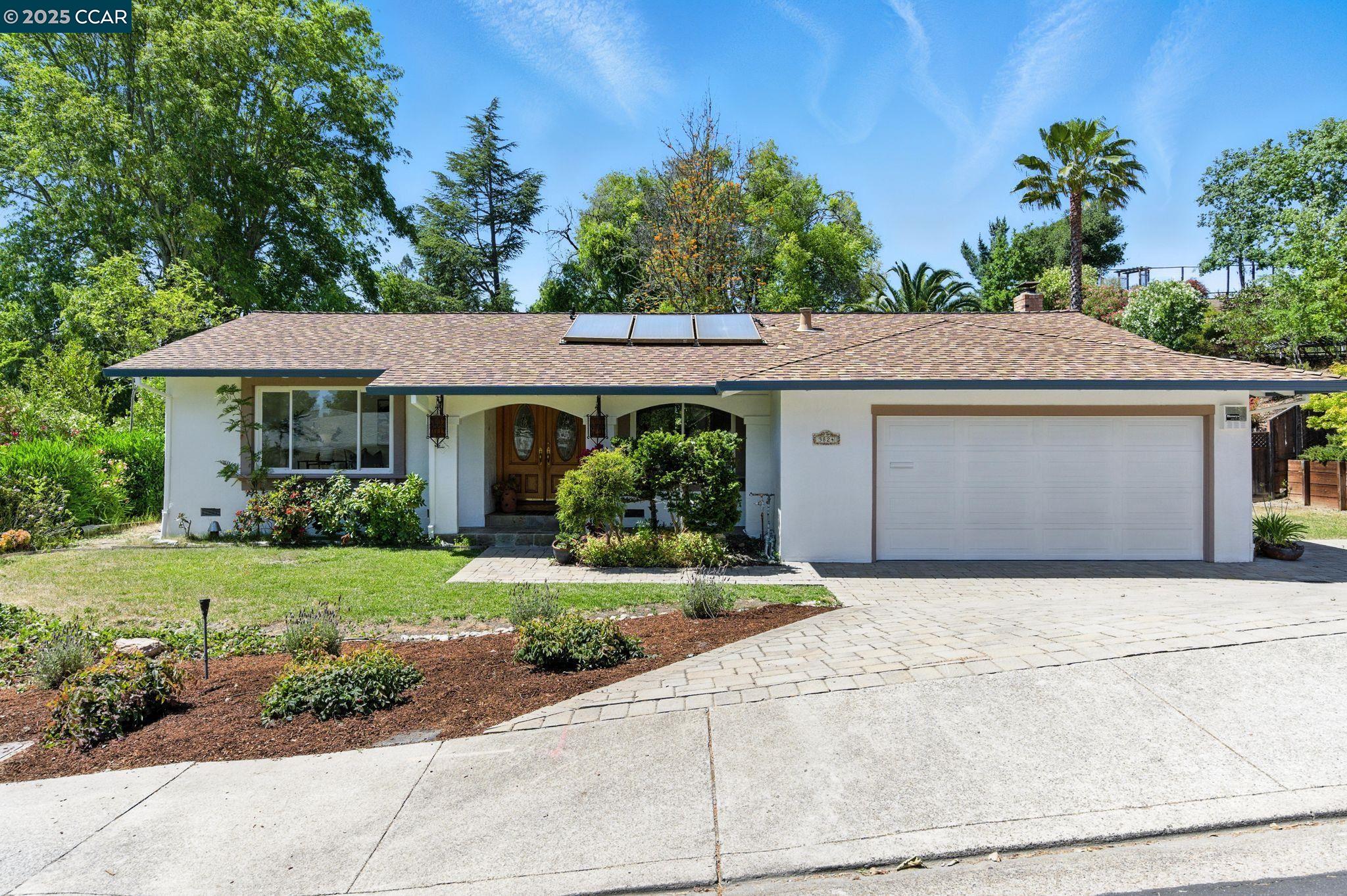 Detail Gallery Image 1 of 1 For 3824 via Granada, Moraga,  CA 94556 - 3 Beds | 2 Baths