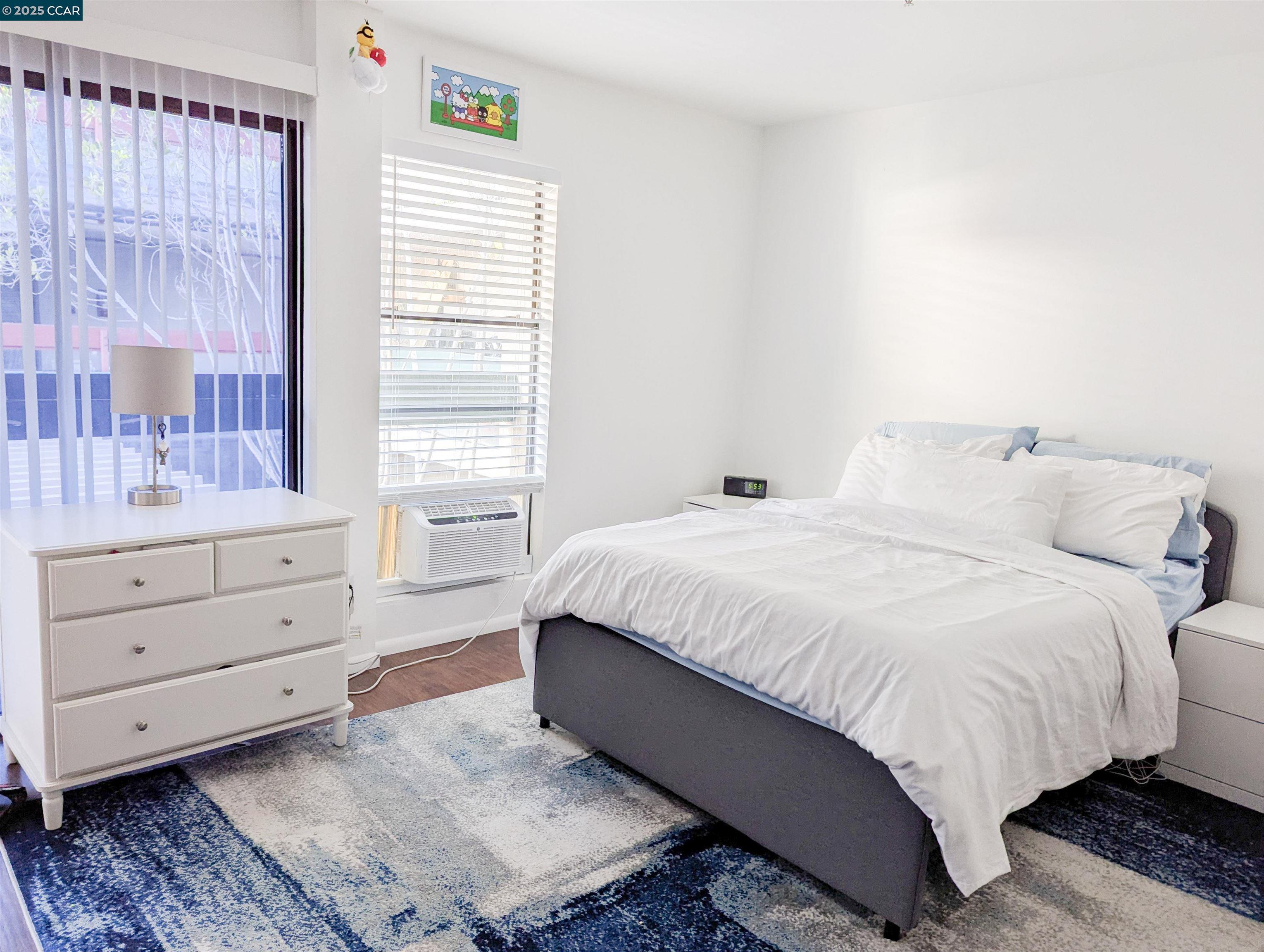 Photo #5: 41103045 Listing 