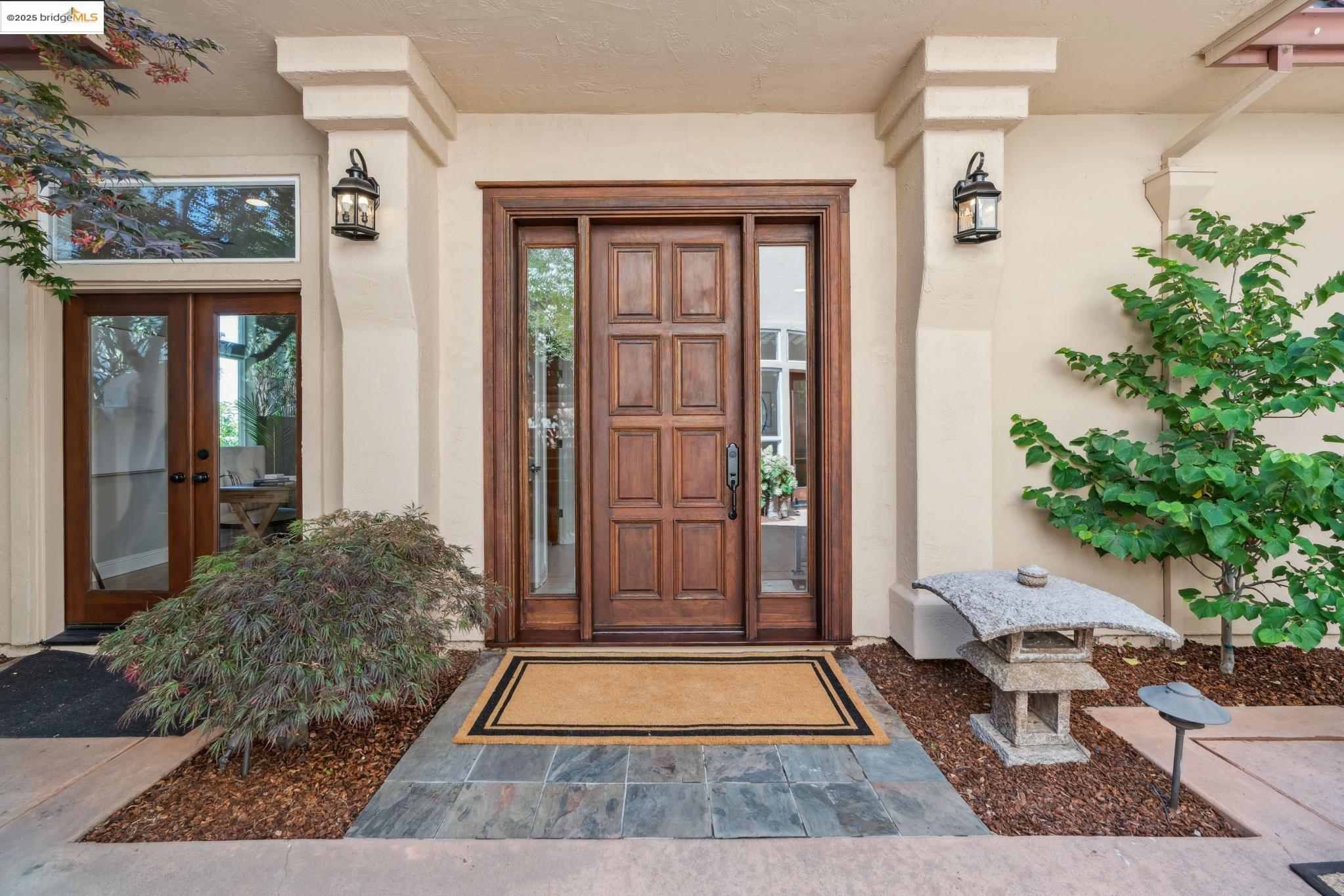 Detail Gallery Image 3 of 60 For 16032 Broadway Ter, Oakland,  CA 94611 - 5 Beds | 4 Baths