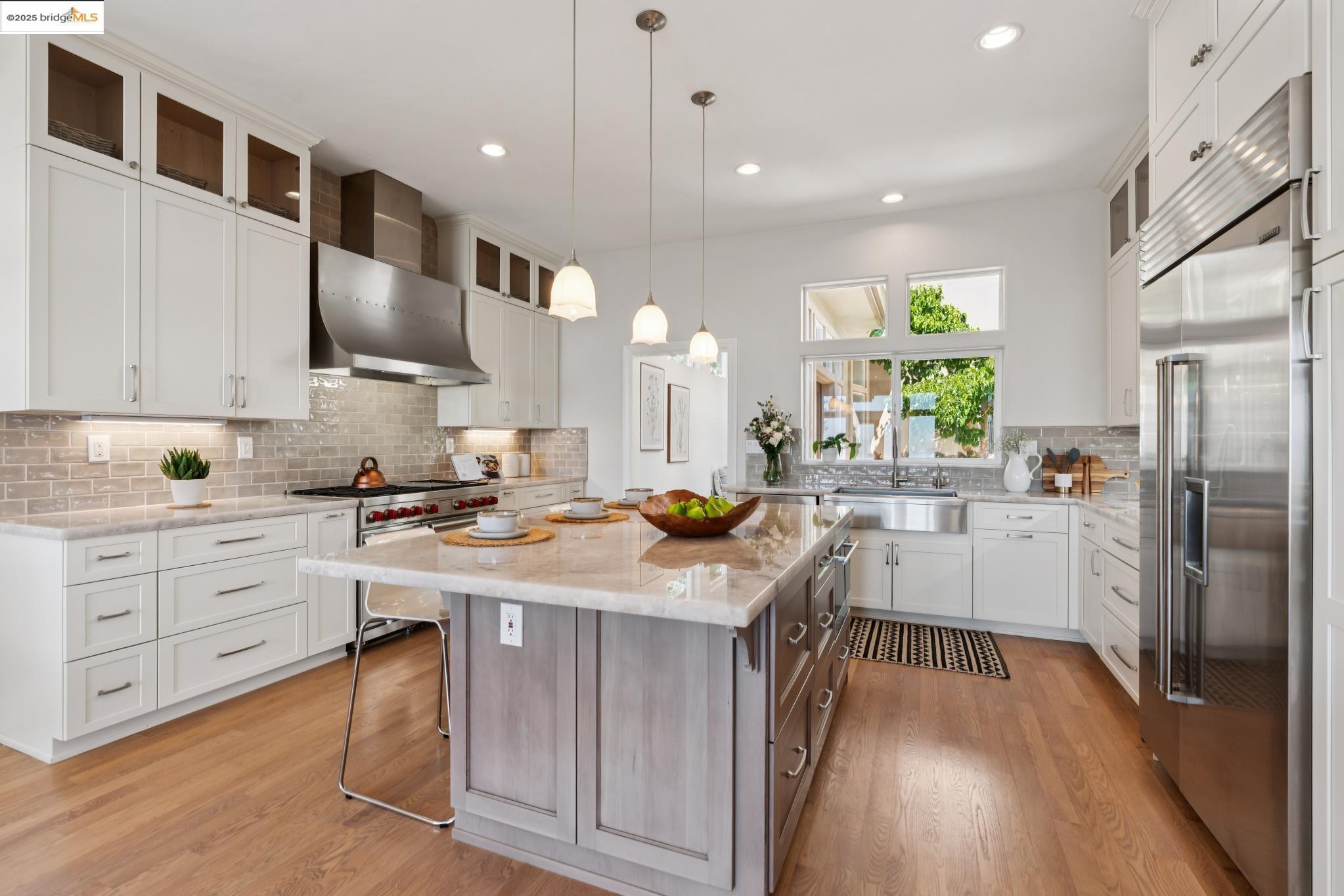 Detail Gallery Image 24 of 60 For 16032 Broadway Ter, Oakland,  CA 94611 - 5 Beds | 4 Baths