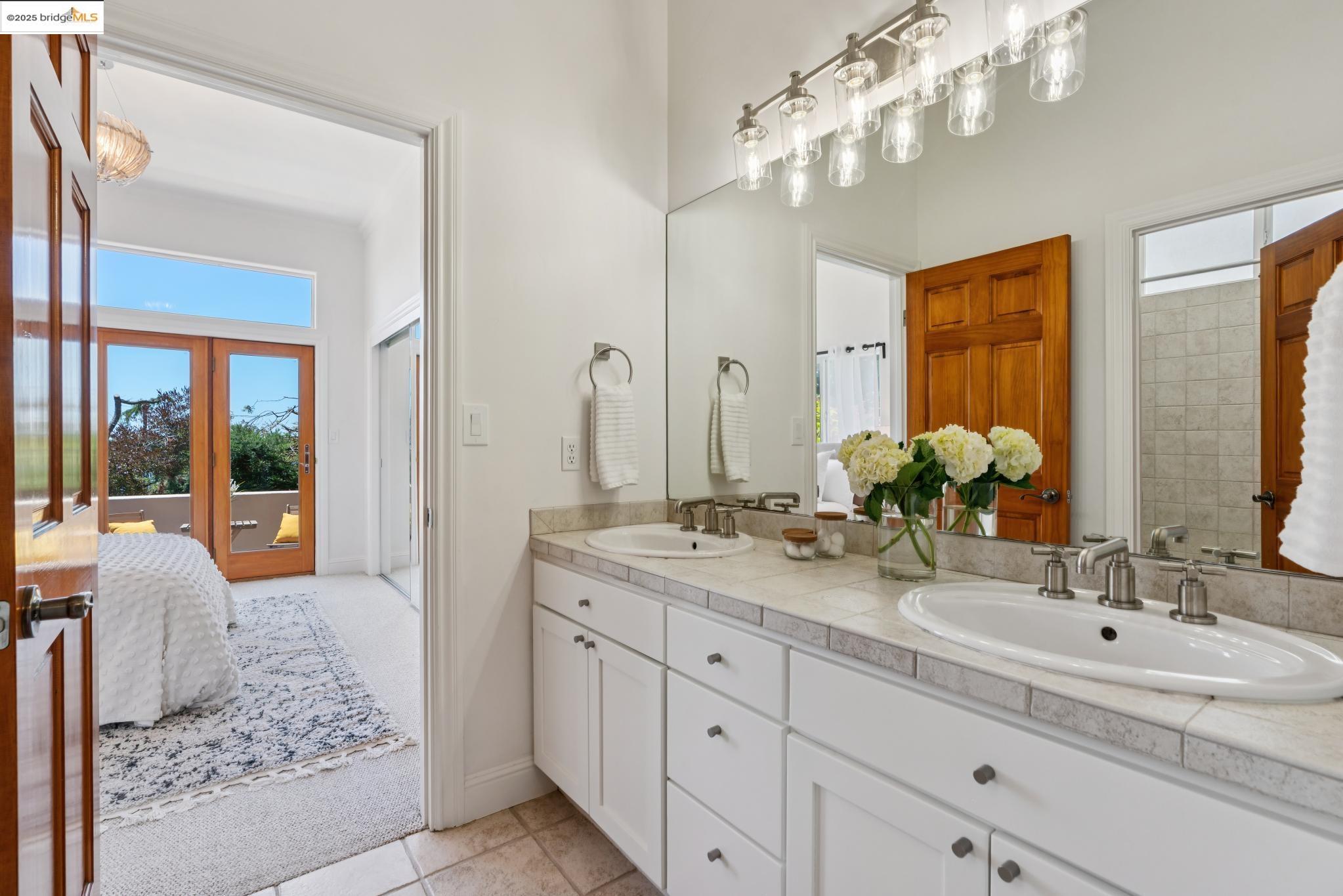Detail Gallery Image 40 of 60 For 16032 Broadway Ter, Oakland,  CA 94611 - 5 Beds | 4 Baths