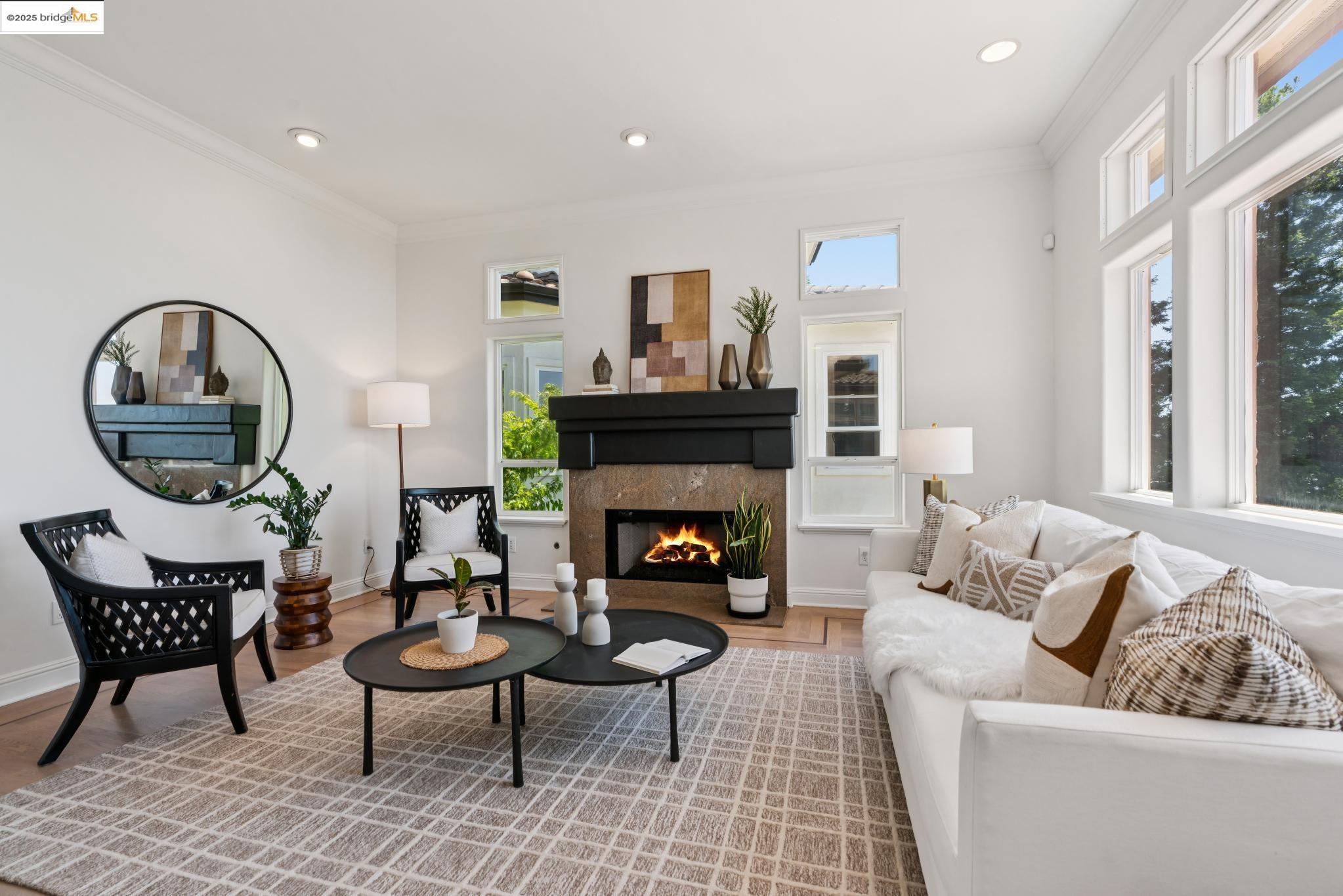 Detail Gallery Image 7 of 60 For 16032 Broadway Ter, Oakland,  CA 94611 - 5 Beds | 4 Baths